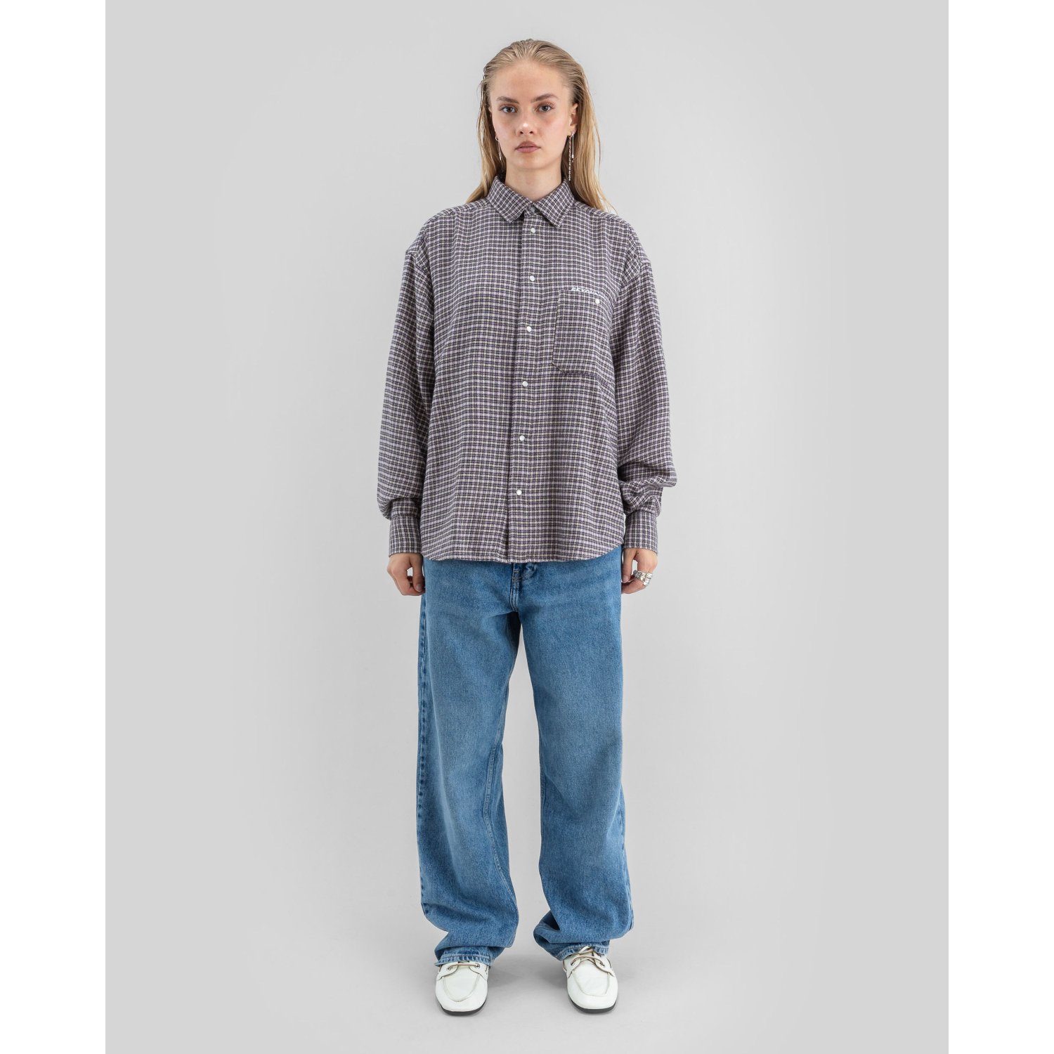 chemise oversize, chemise à carreaux, chemise à boutons, chemise à col, chemise à manches longues