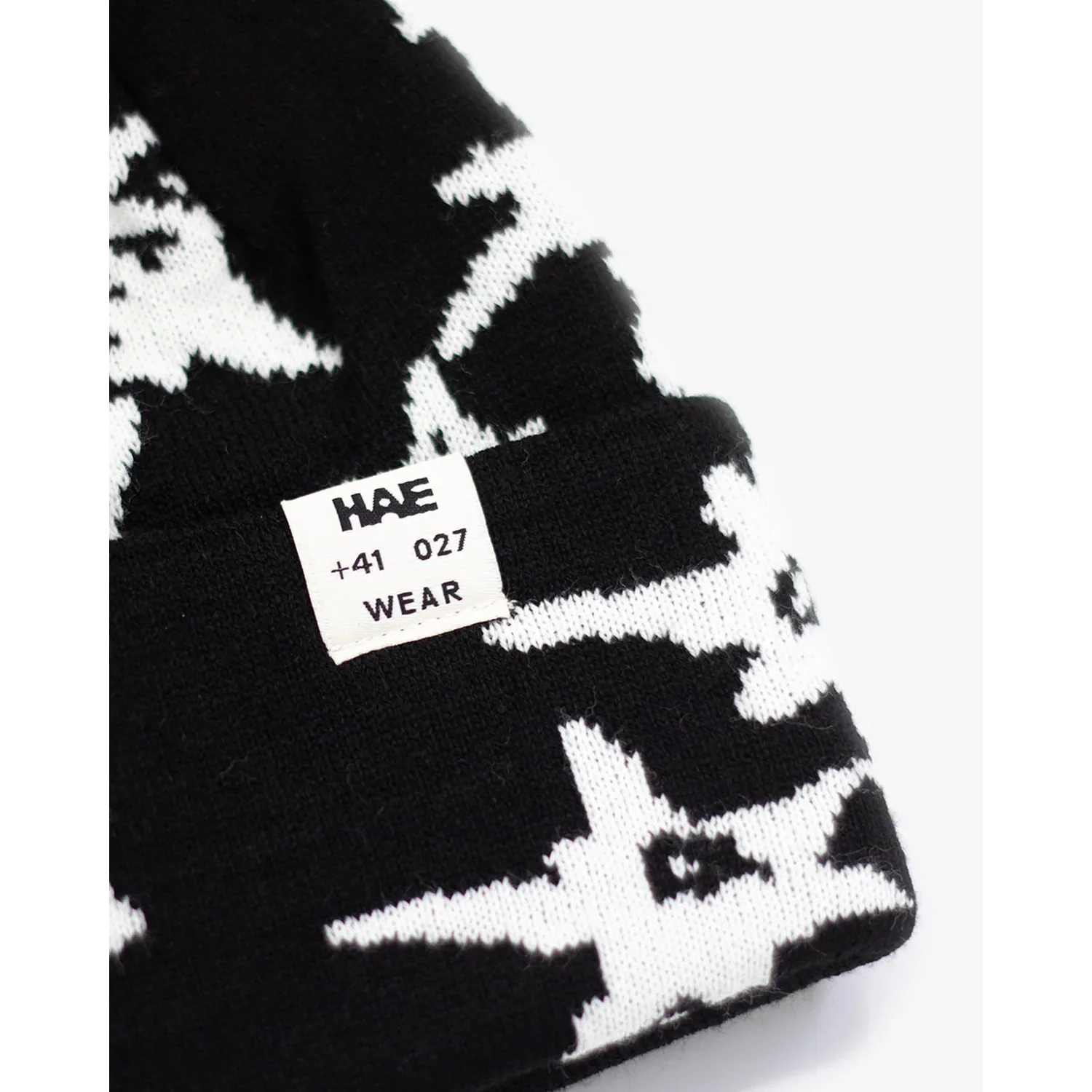 Bonnet en tricot, noir et blanc, motif jacquard, tissu tricoté