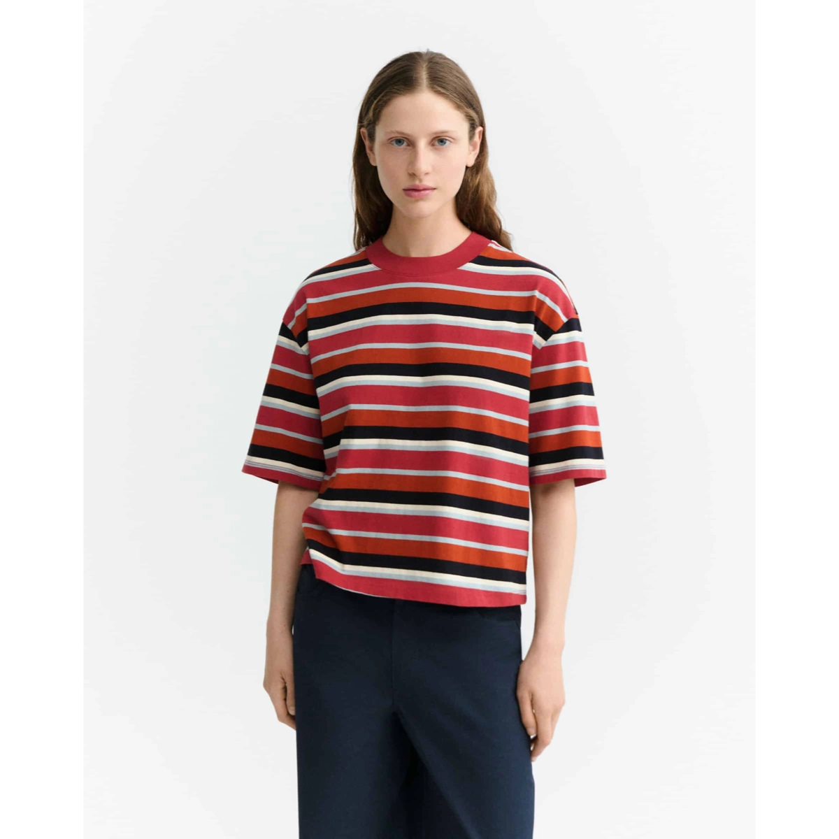 gestreiftes shirt, mehrfarbig, kurzärmlig, Rundhalsausschnitt, Strickshirt, Streifenpullover, Kurzarm, Rote Streifen, Kleidungsstück, Strickpullover