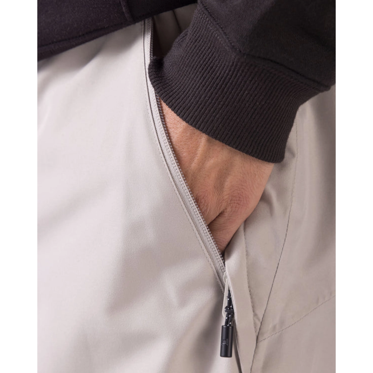 Chroma Pant Reißverschluss, Jacke, Reißverschluss, Hand in Tasche, Langarmshirt, jacke, reissverschluss, seitentasche, weiches material, taillierter schnitt