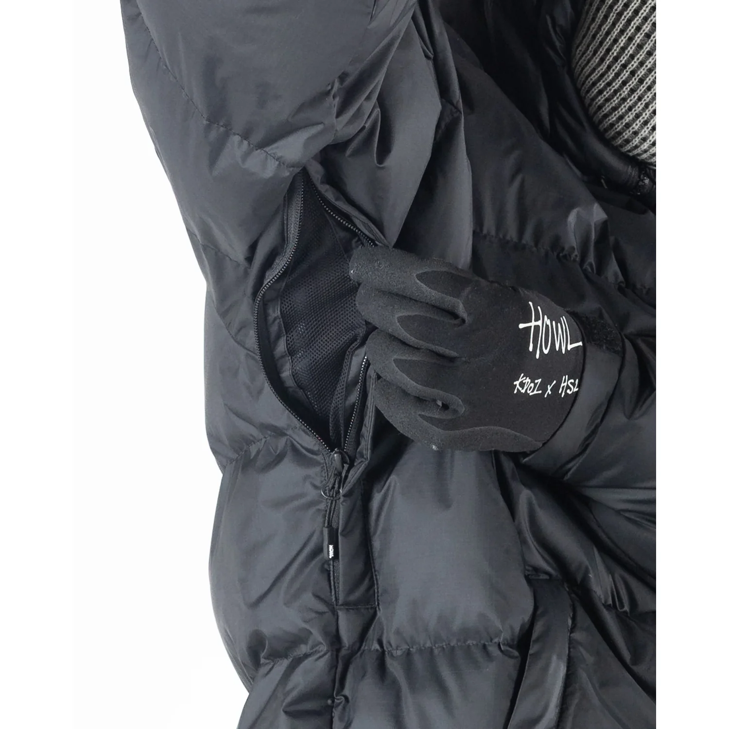 Pufferjacke, Reißverschluss, Taschen, Fleecehandschuhe, Draußenbekleidung, Winterjacke, Schwarz, Steppjacke, Reißverschlusstasche, Handschuhe