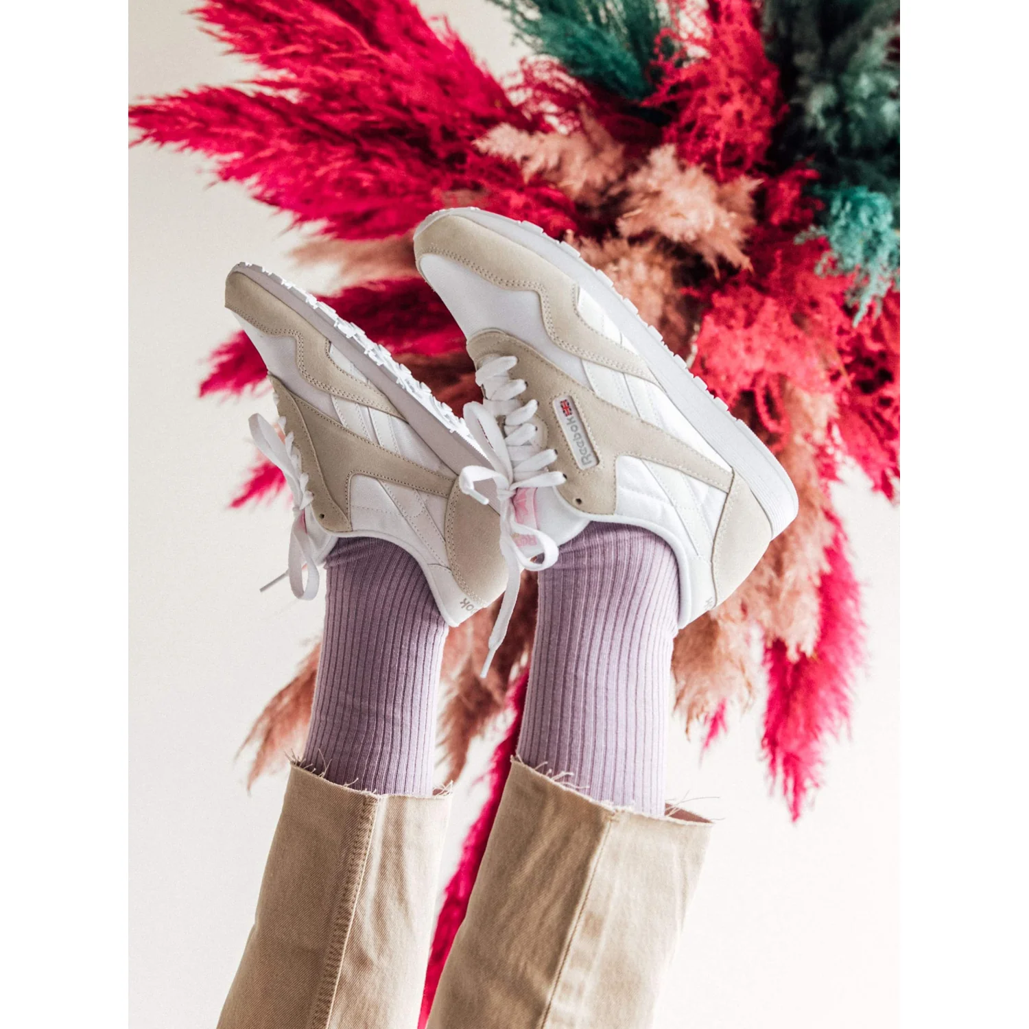 Baskets, daim, blanc-beige, chaussures à lacets, semelle en caoutchouc