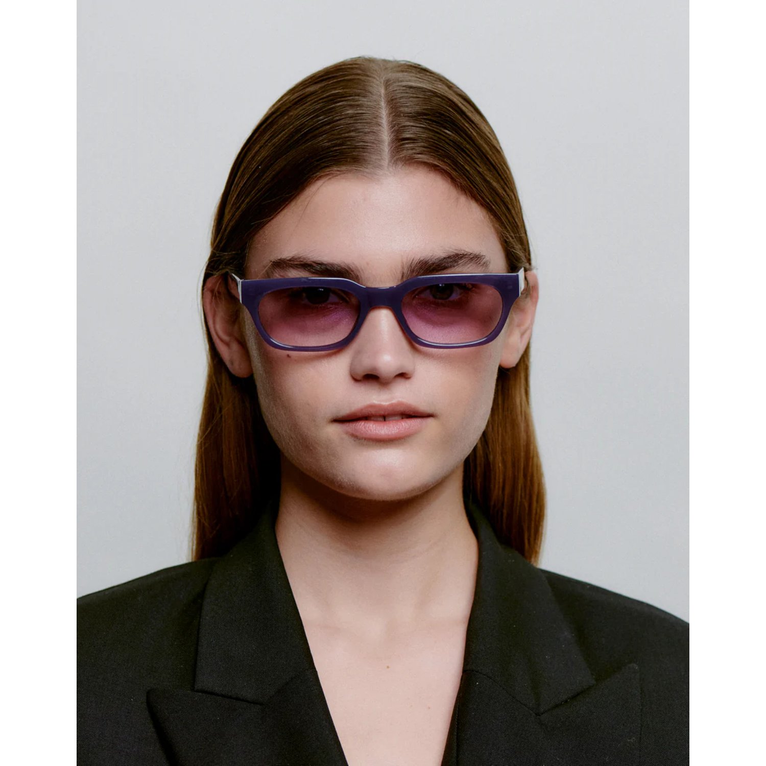 Bror Lunettes de soleil, teinte violette, modèle « œil de chat », monture rectangulaire, plastique