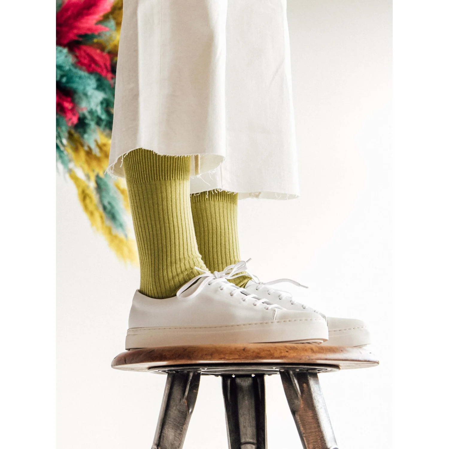 Ribbed Lime Green Baskets blanches, chaussures à lacets, tige basse, aspect cuir, semelle en caoutchouc
