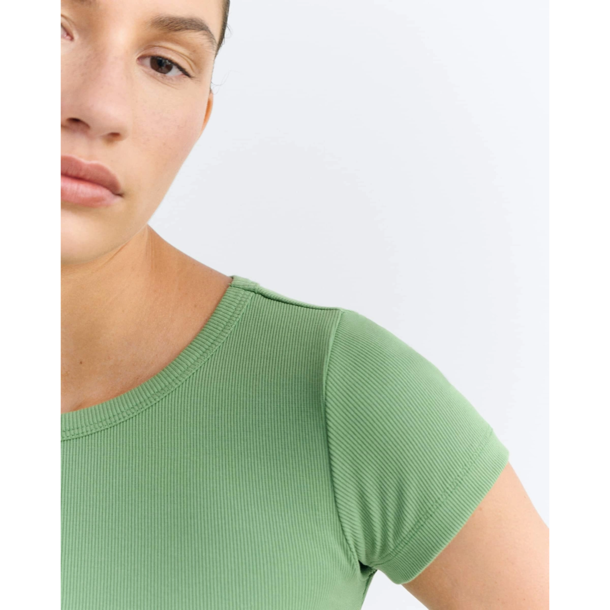 Mirna-R Tee