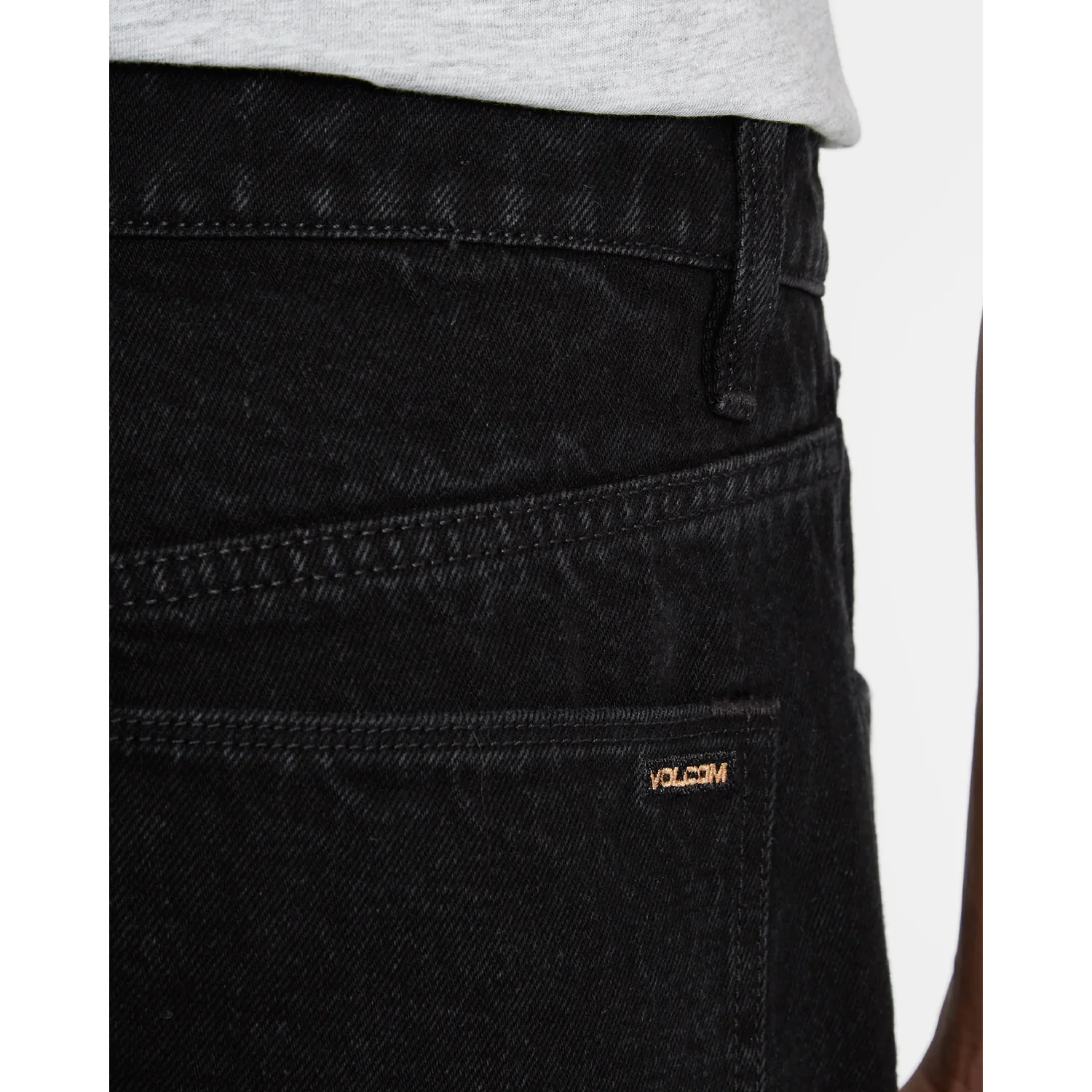 Schwarze Jeans, Denim, Gesäßtasche, Gürtelschlaufe, Ziernähte