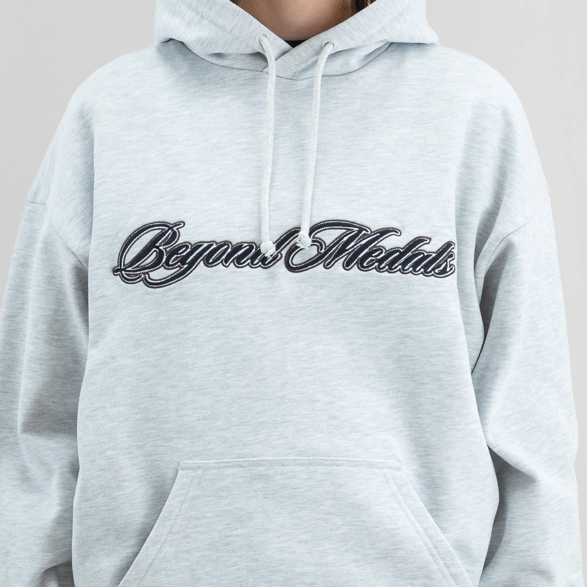 Script Hoodie sweat à capuche, pull, motif graphique, inscription, gris clair