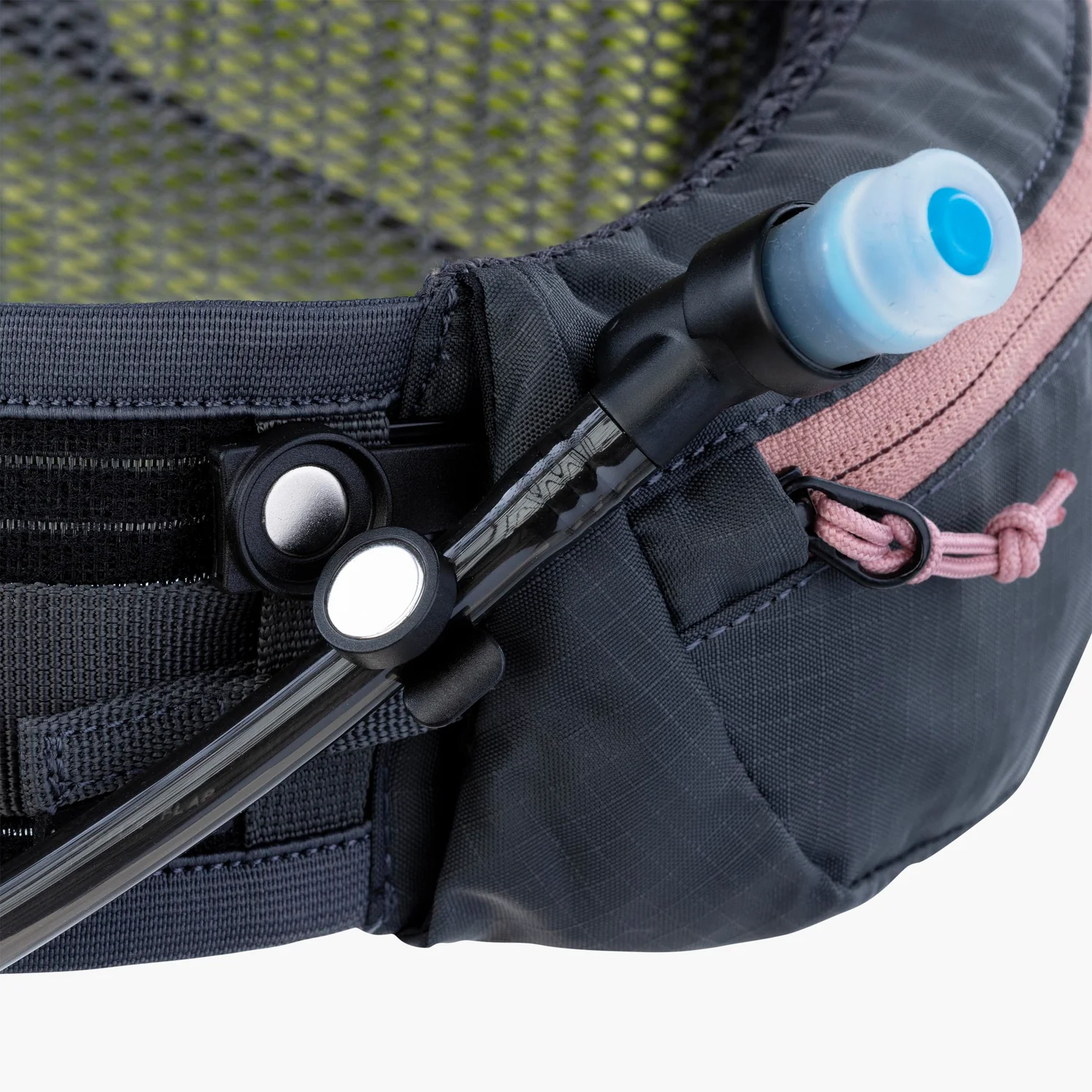 Hip Pack Pro 3L +Bld Trinkgürtel, Trinkschlauch, Beißventil, Schwarz-Rosa, Netzgewebe