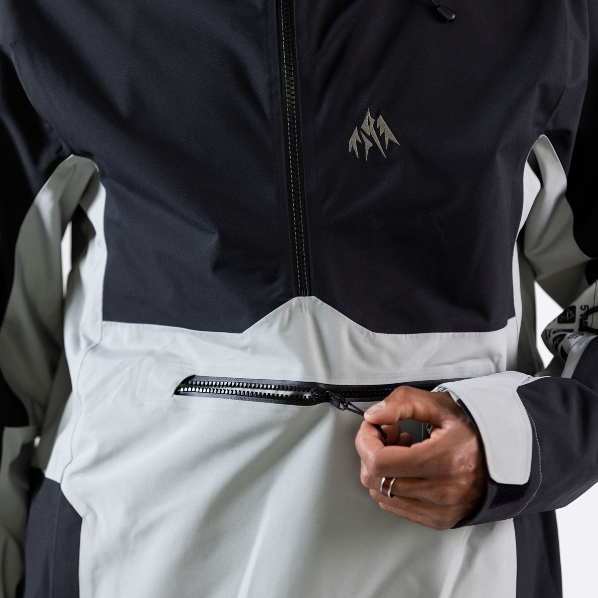 Mountain Surf Anorak