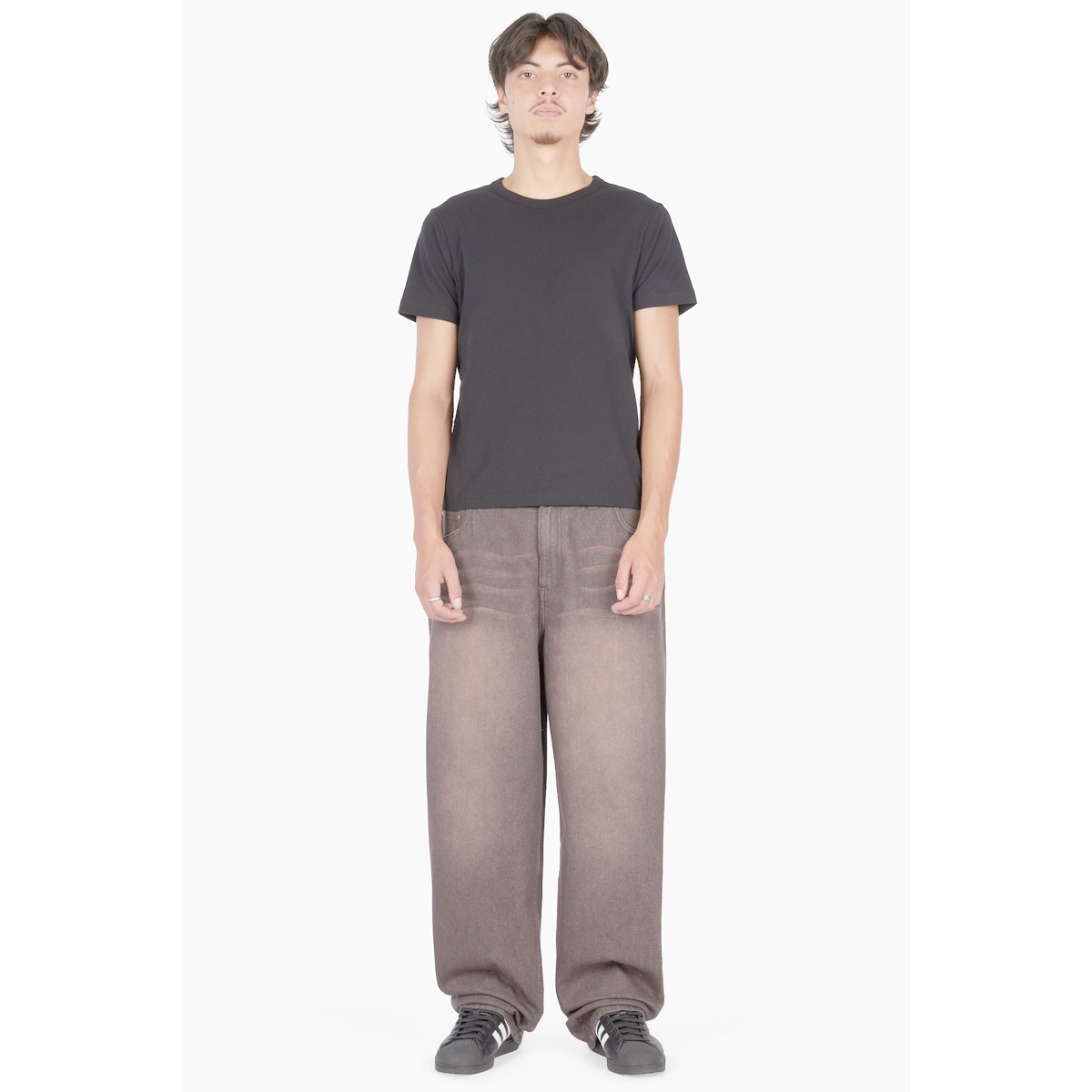 T-shirt, noir, haut de type chemise, short, pantalon, t-shirt à manches courtes, uni, gris foncé, pantalon