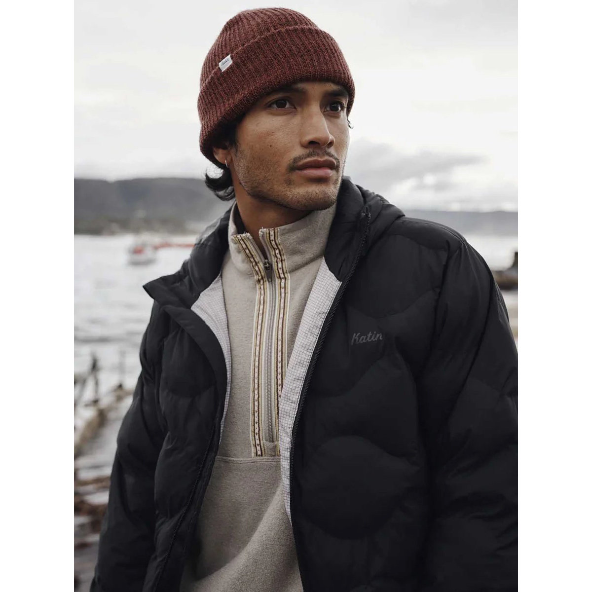 OTG Henson Puffer Mütze, Hut, Mantel, Jacke, Person