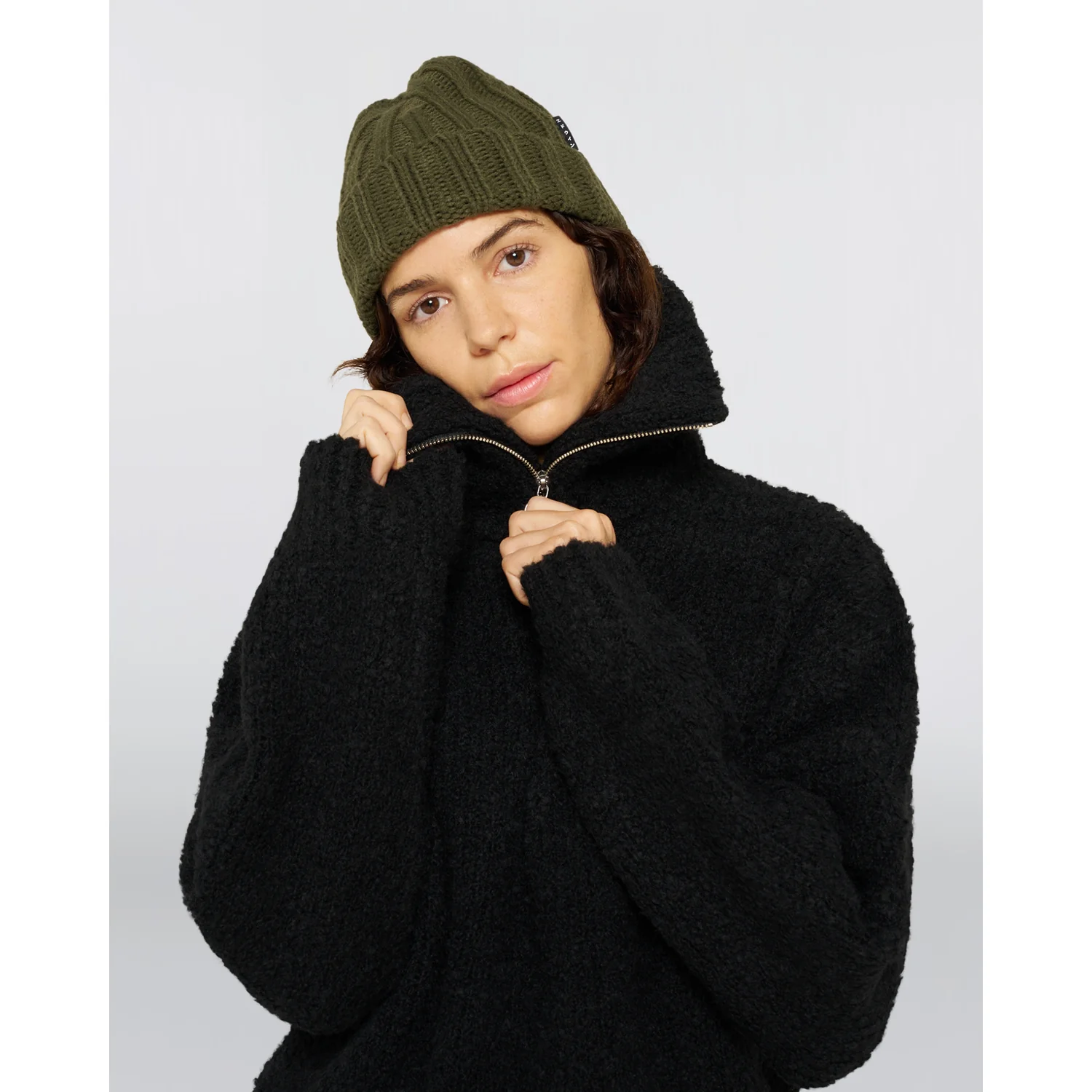 Strickmütze, Olivgrün, Rippstrick, Fleecejacke, Reißverschluss