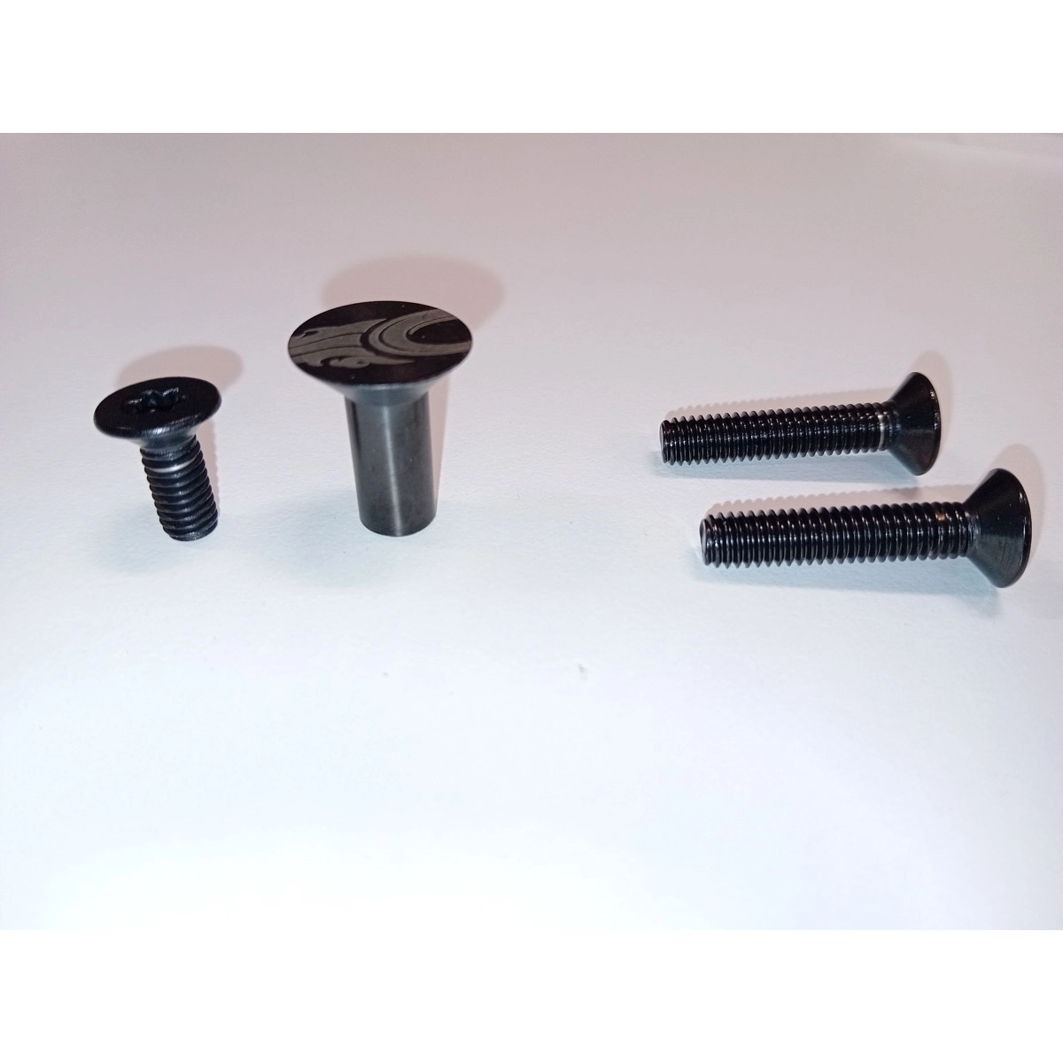 Front Wing W Side Scrw Front Wing W Side Scrw