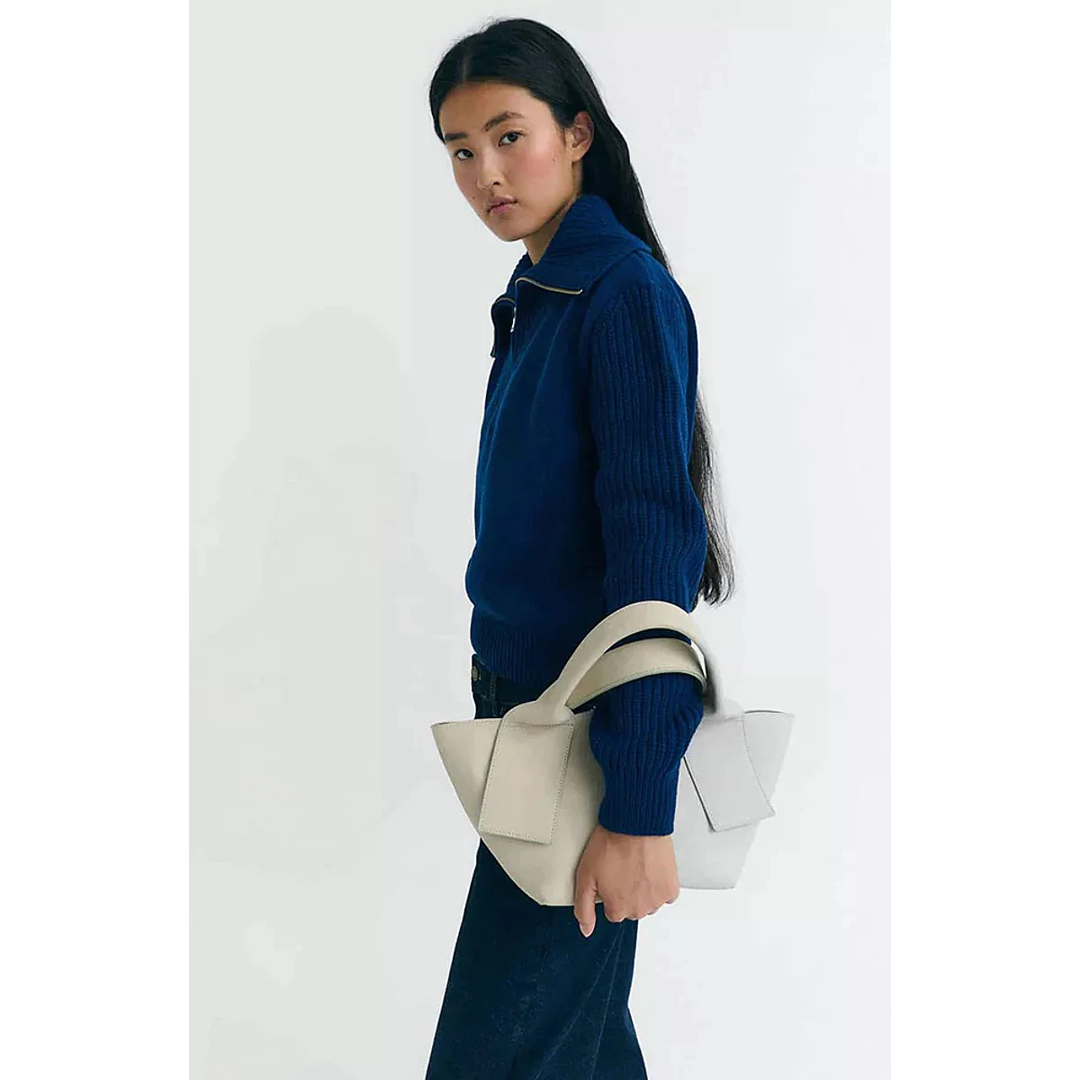 Tanit Knitted Sweater Tanit Knitted Sweater