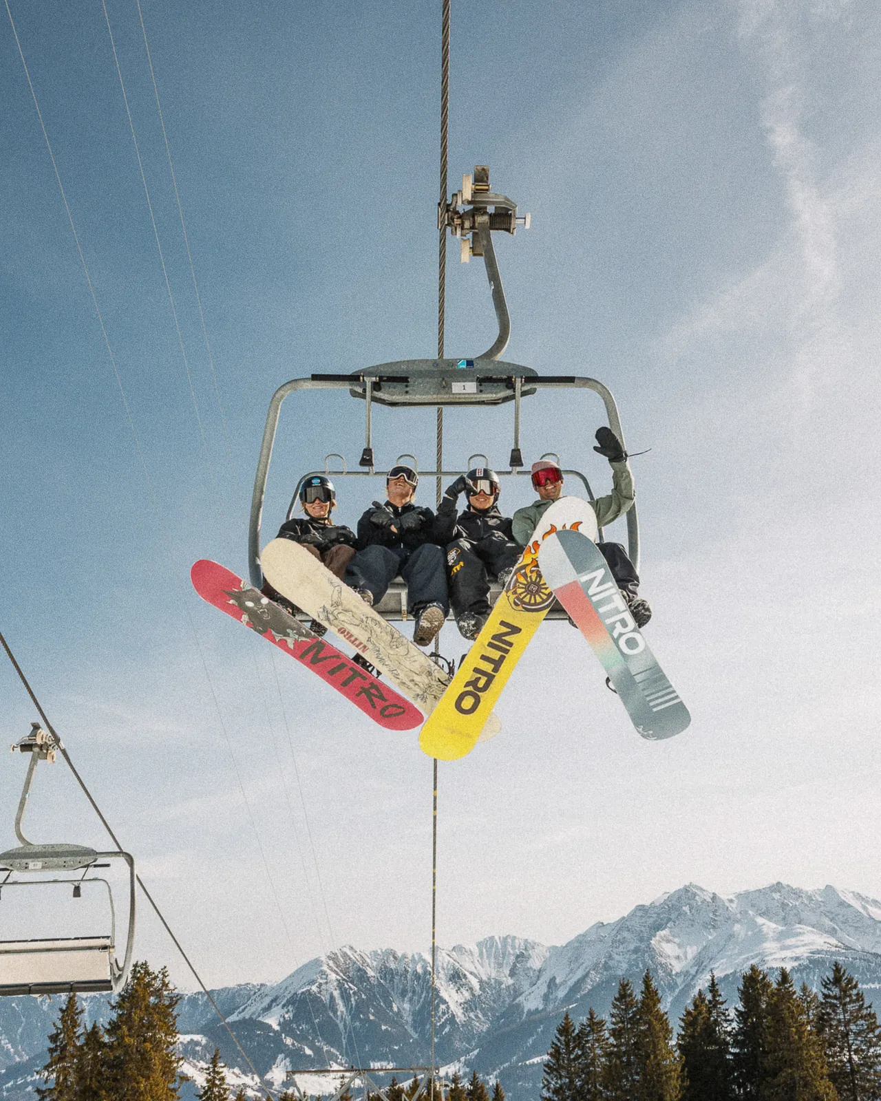 Snowboard, Nitro, bunte Grafik, Wintersport