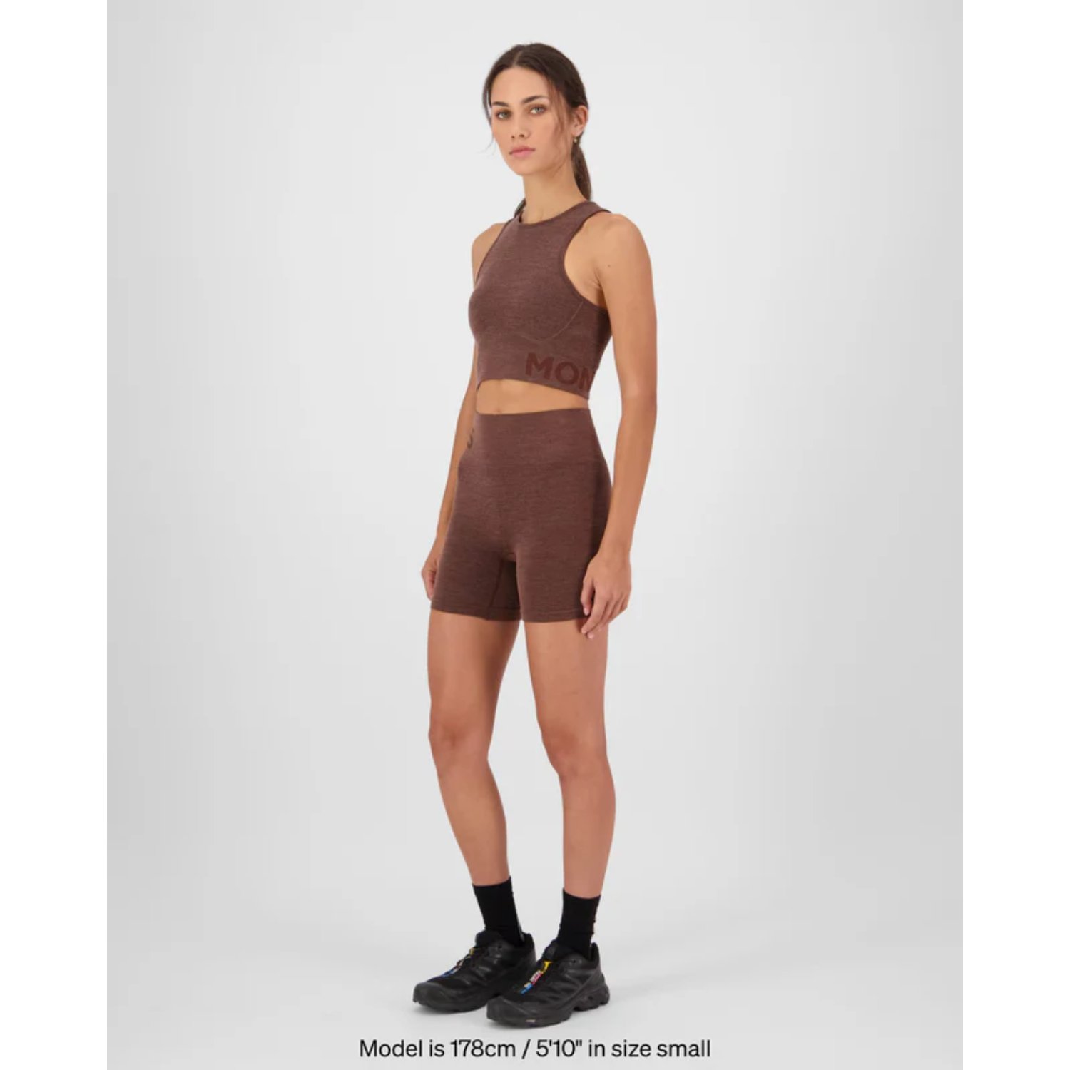 Solace Merino Seamless Tank Fitness-Set, Sport-BH, Bike-Shorts, Braun, Sleeveless-Top