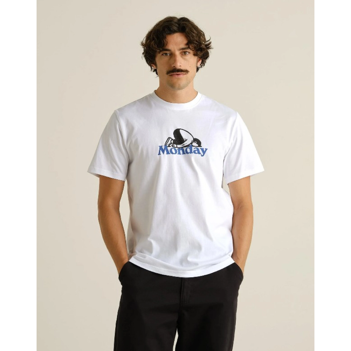 T-Shirt Stockholm Monday Crash T-Shirt, Weiß, Grafik, Mond ay Logo, Rundhalsausschnitt