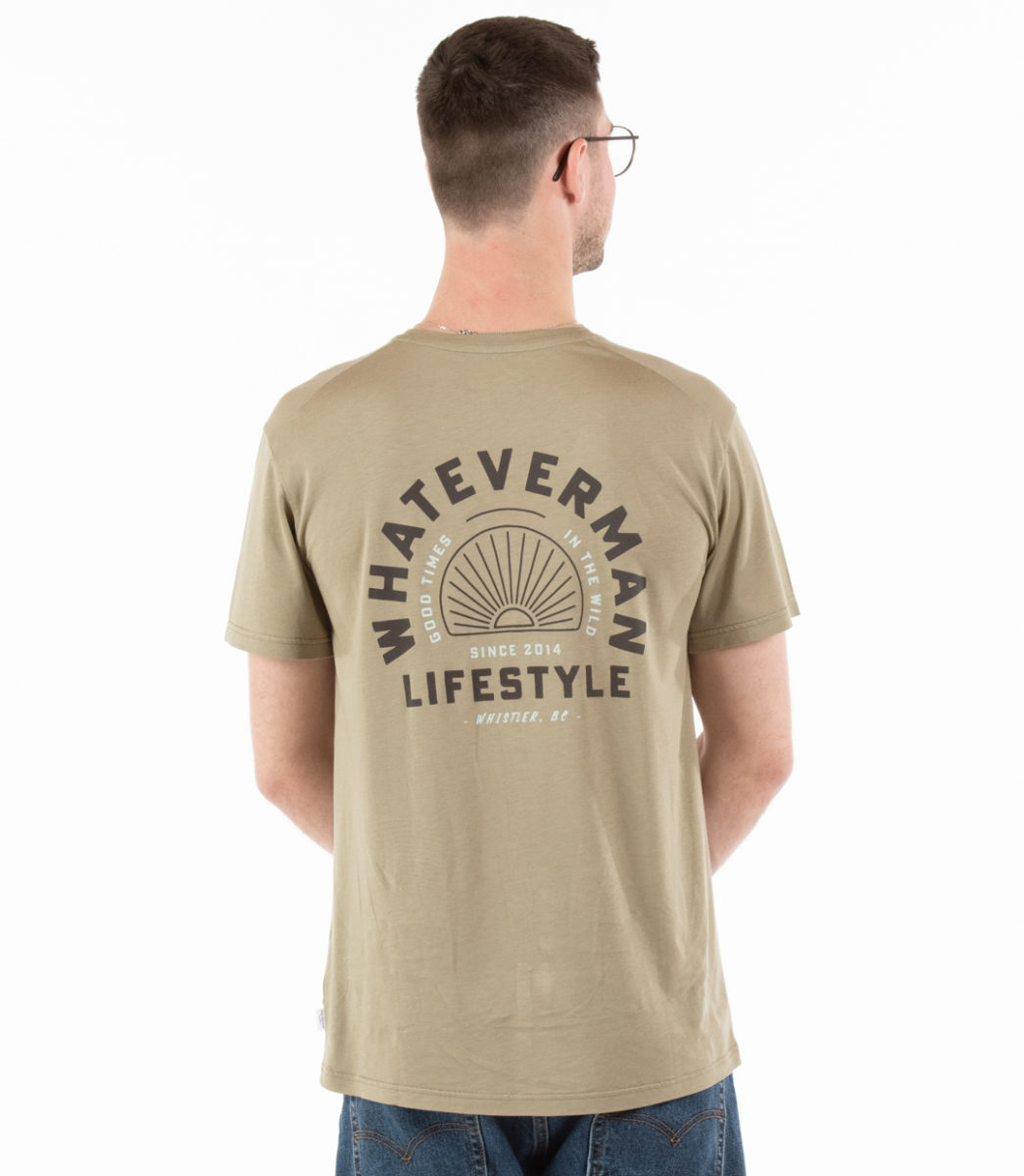 Bekleidung, T-shirt, Person, Jeans, Hemd