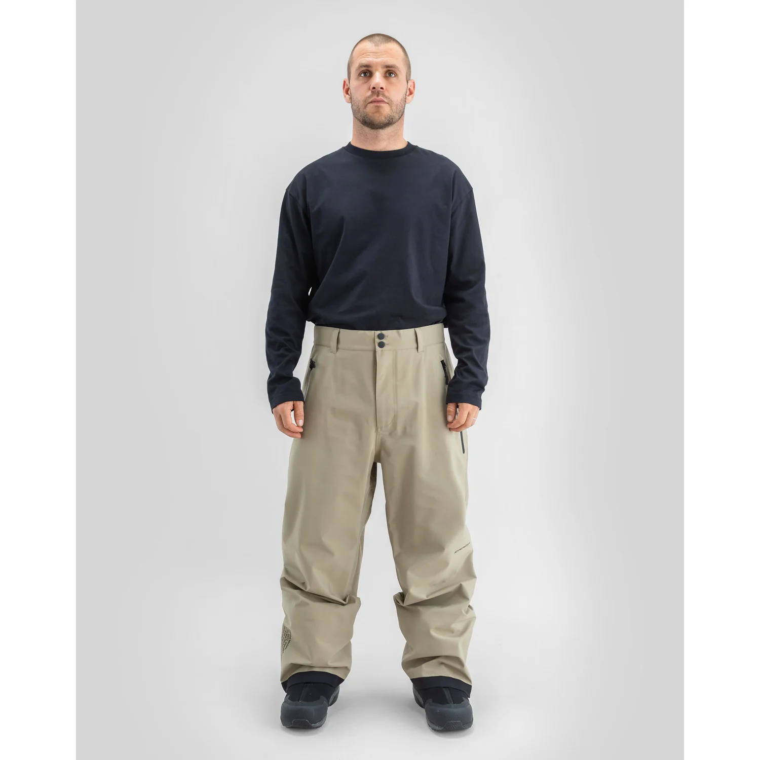 Omni Pants Skihose, Beige, Weit geschnitten, Reißverschlusstaschen, Verstärkte Beinabschlüsse