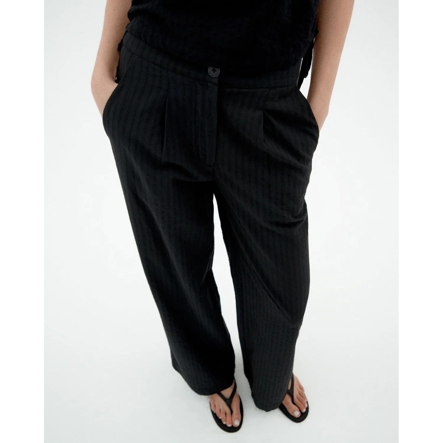 ThinkingMu Manolita Pants Black Seersucker, vue 5
