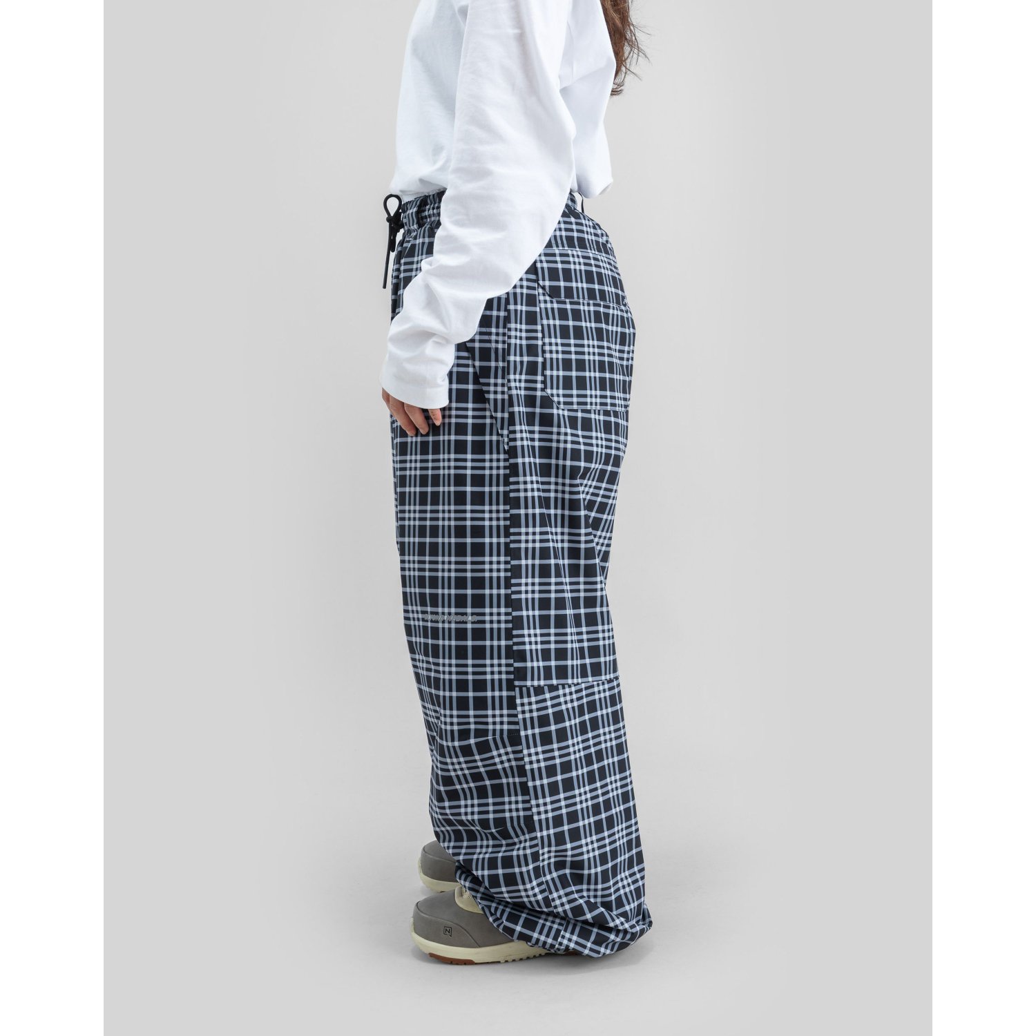 Hose, Platzhose, Karo Muster, Weißes Oberteil, Gummizug Taille