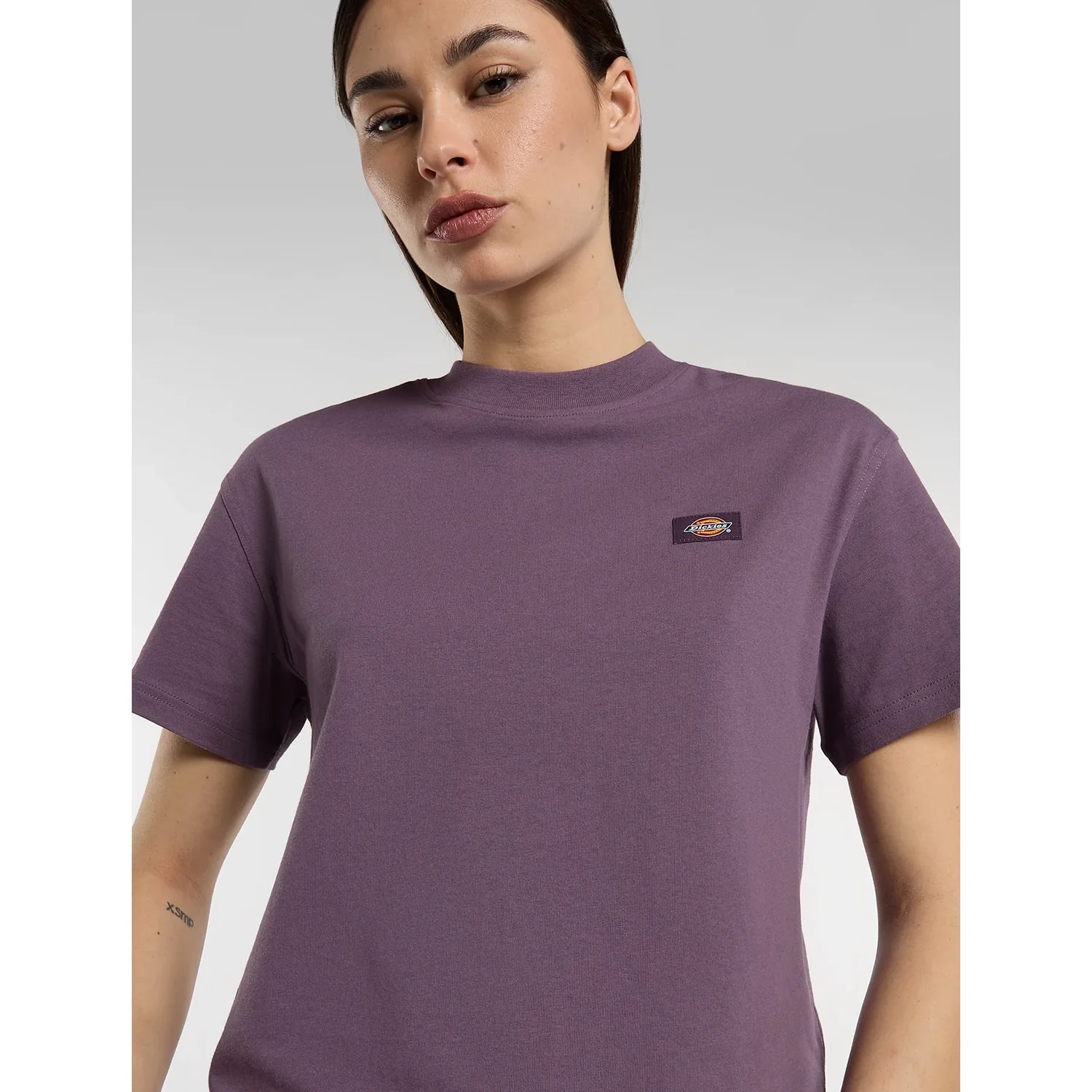 t-shirt, kurzarm, lila, rundhals, logo-patch, T-Shirt, Kurzarm, Rundhalsausschnitt, Violett, Logoaufnäher