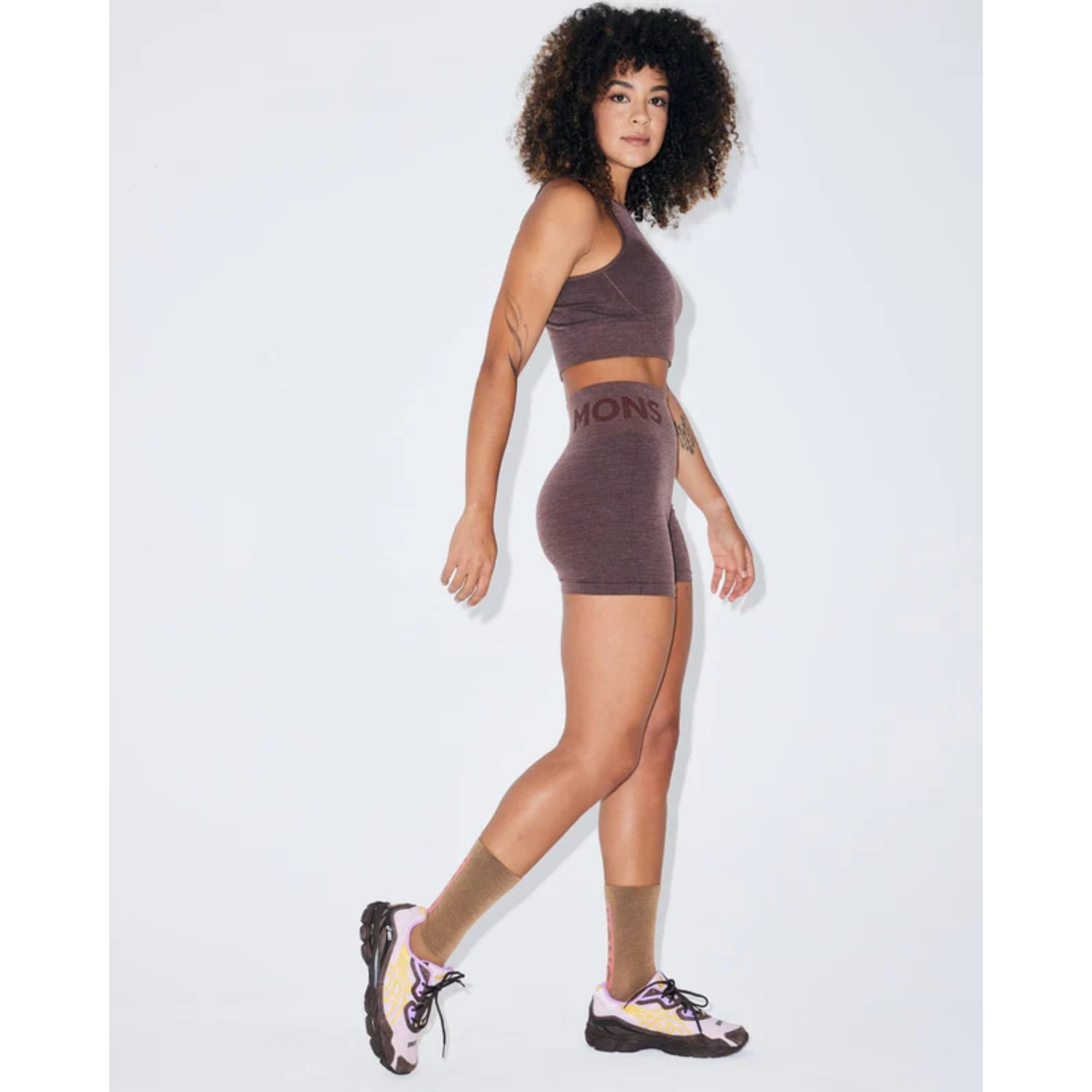 sportliches set, Legging, Sport-BH, Trainingsoutfit, Taupe