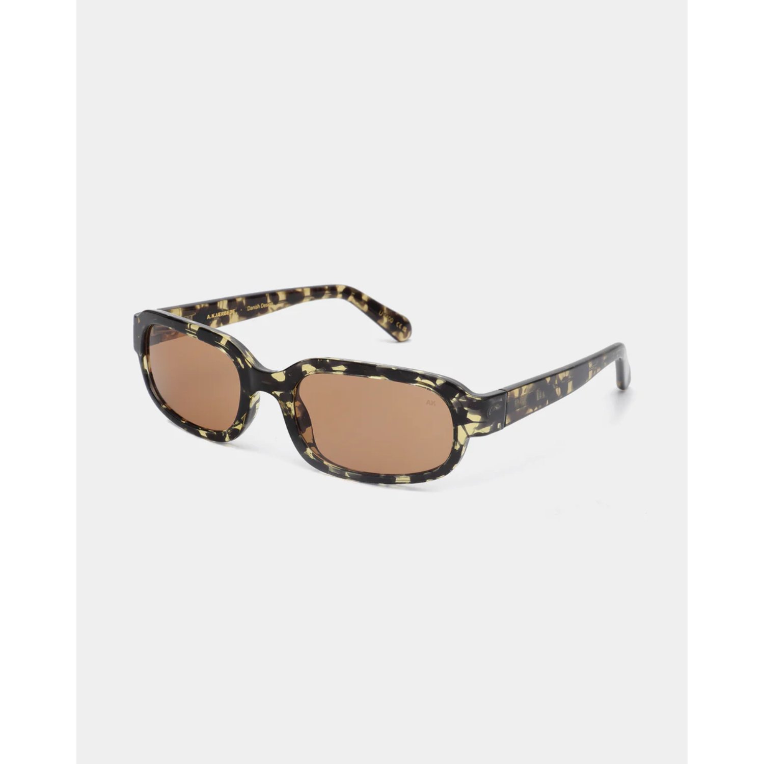 Lunettes de soleil, gris écaille ?, écaille, monture ovale, verres rosés