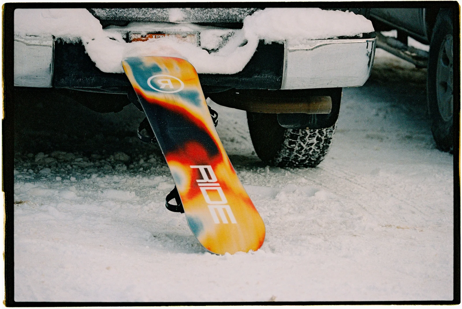 Snowboard, Bunte Grafik, Orange-blau, Schneebindung