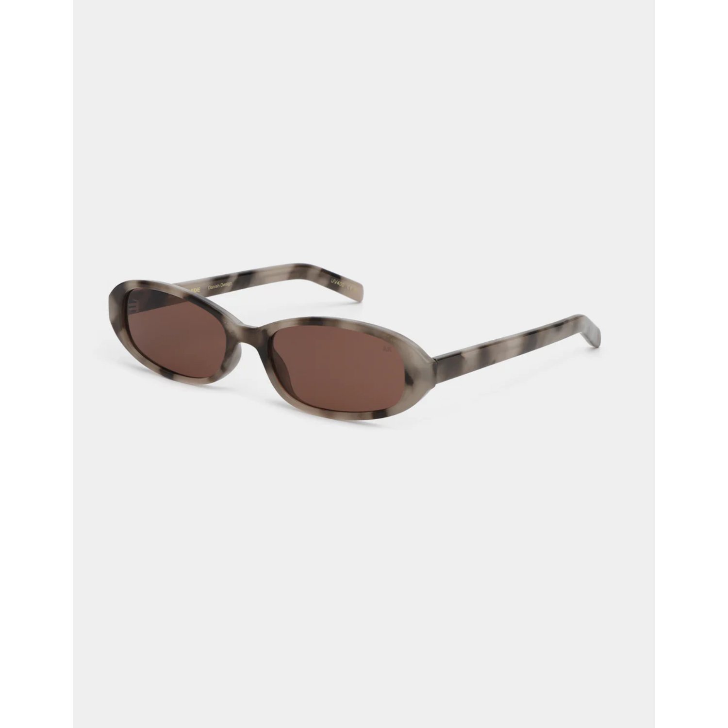 Lunettes de soleil, verres marron, monture couleur écaille, verres ovales, monture en plastique