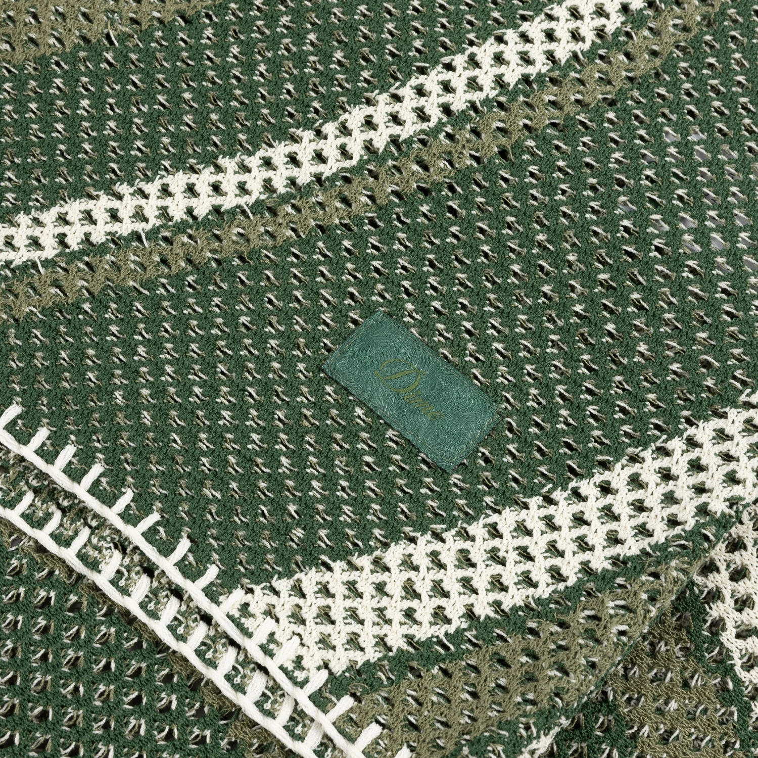 Decke, Dunkelgrün, Cremefarbene Bordüre, Gewebte Textur, Geometrisches Muster