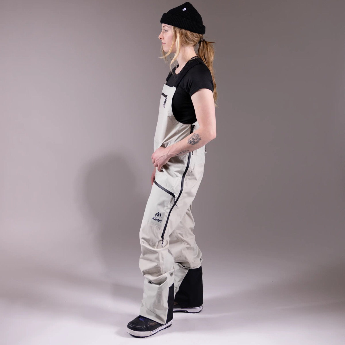 Pantalon, chaussure, personne, chapeau, debout
