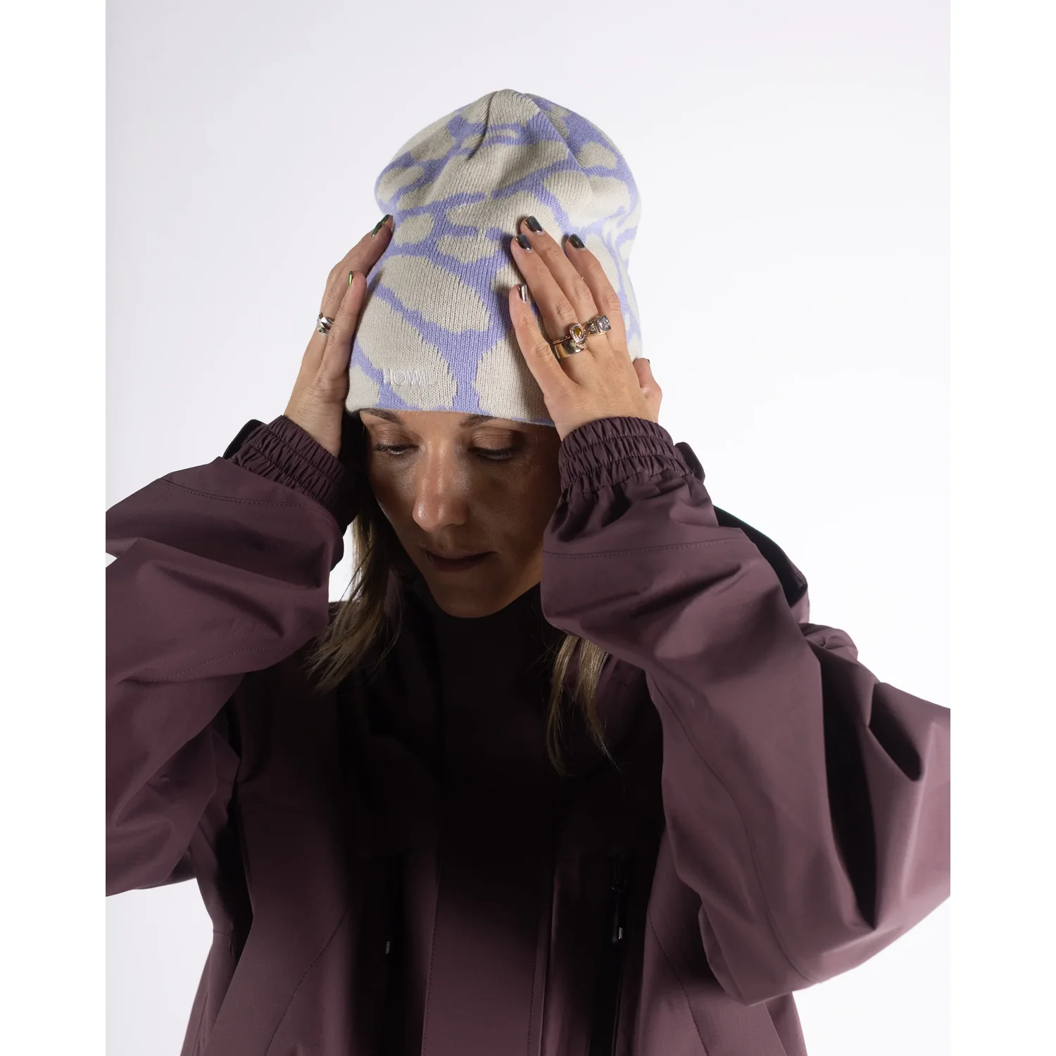 No Cuff Beanie Bonnet, bonnet à motifs, bonnet en tricot, veste violette, vêtement en tricot doux, bonnet en tricot, couleur crème, motif lilas, bord rabattu