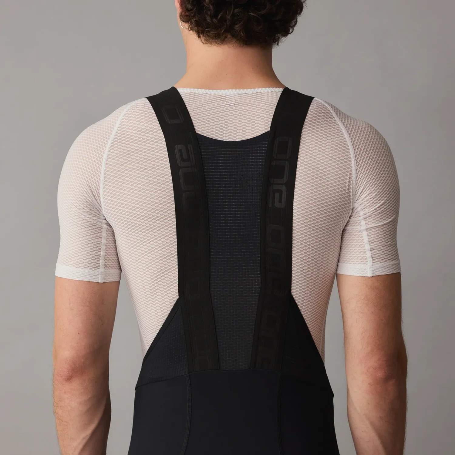 SQB-Bike Short ONE14 Radhose mit Trägern, Schwarze Träger, Mesh-Einsätze, Fahrradbekleidung