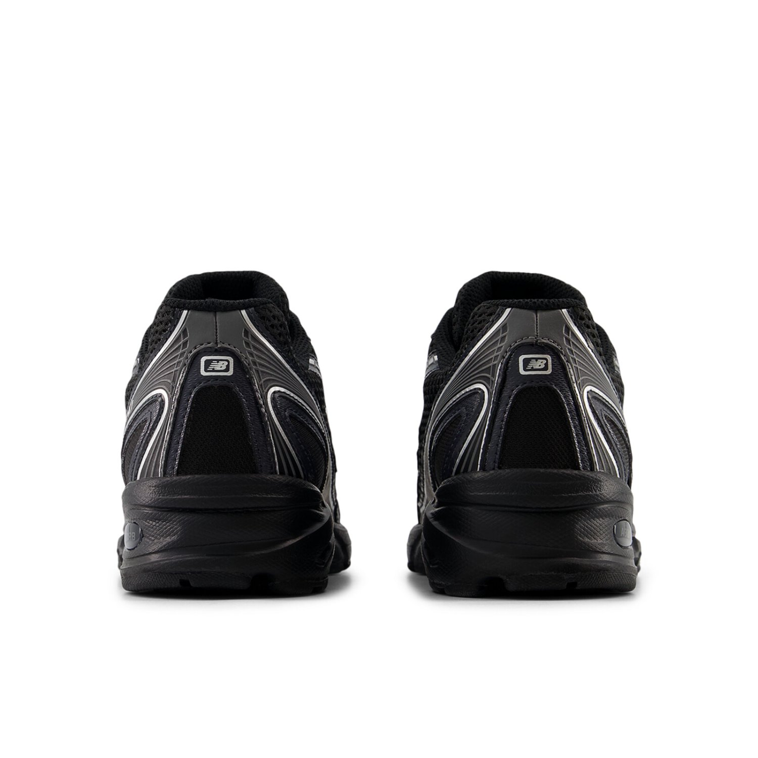 U 740 Chaussures, baskets, souliers, semelle en caoutchouc, noir