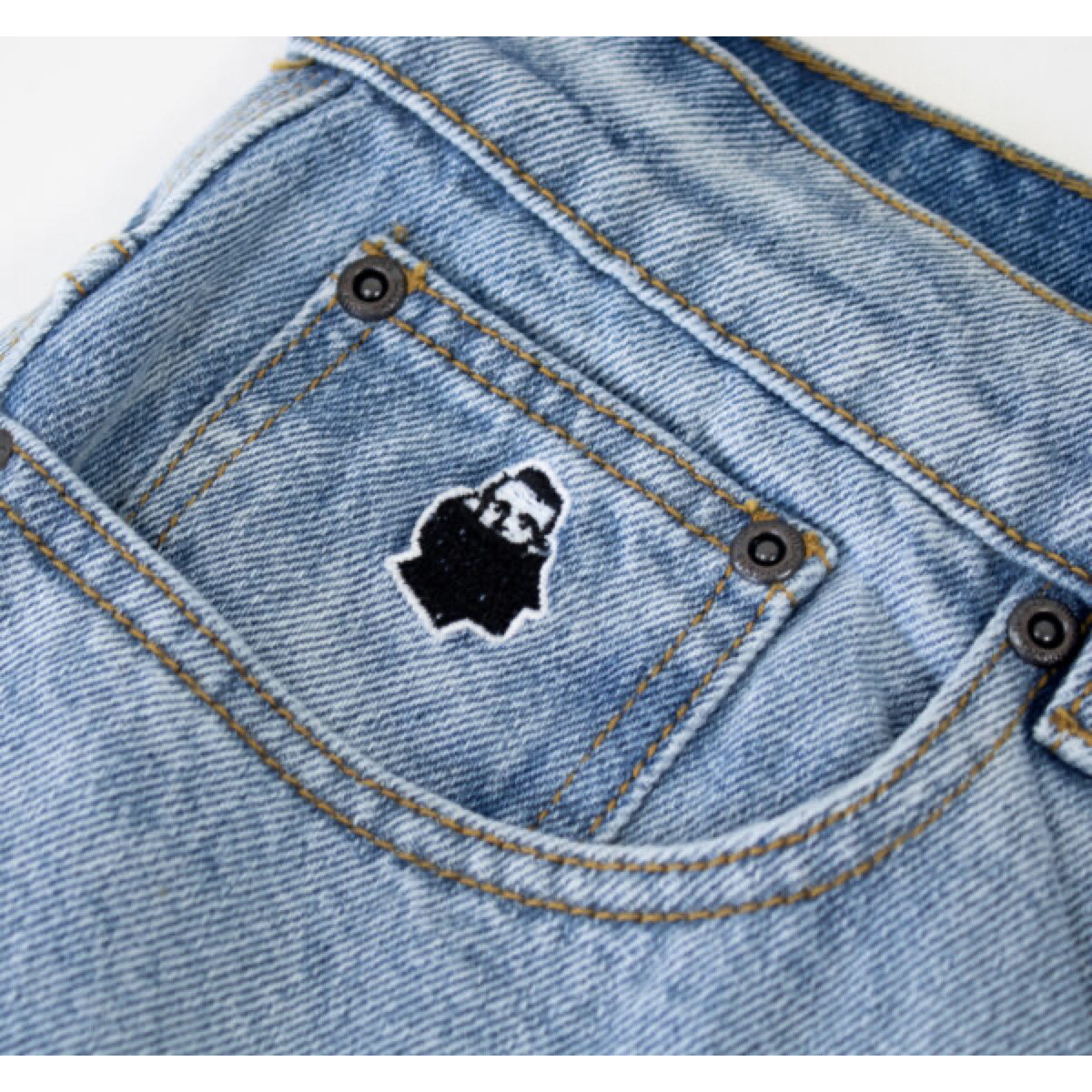 Biggerfoot 32 Vêtements, pantalons, jeans