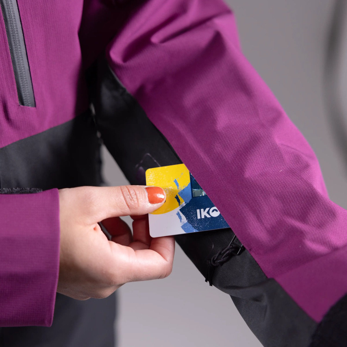 Bekleidung, Mantel, Text