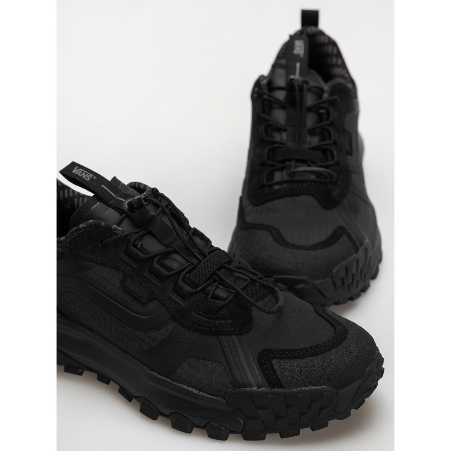 Sneaker, Schwarz, Athletisch, Lug-Sohle, Vans-Logo