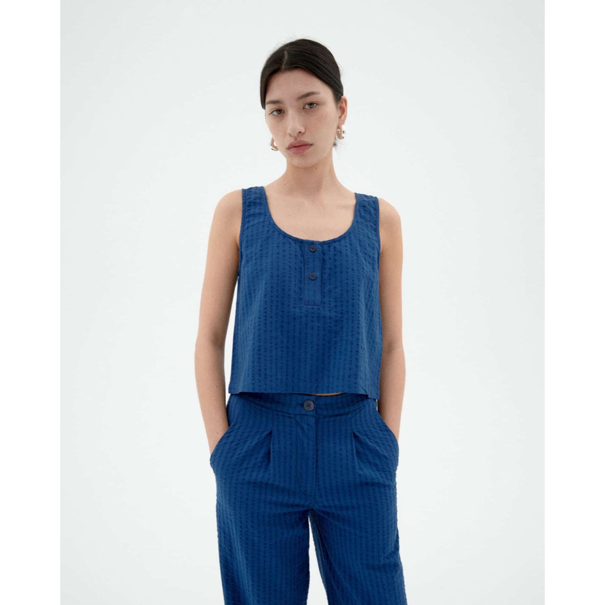 Bluse, Kleidung, Person, Hosen