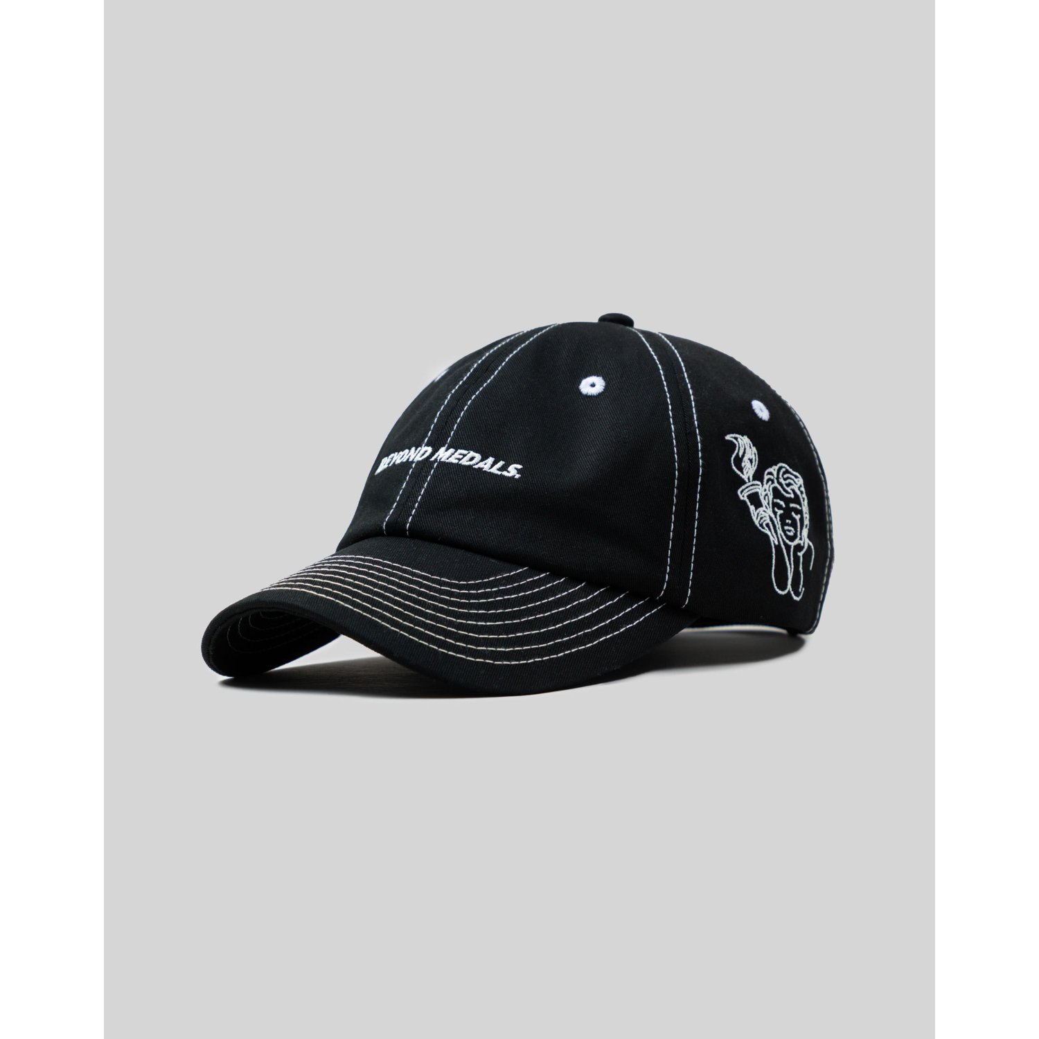 Casquette de baseball, casquette noire, coutures blanches, broderie, visière rembourrée