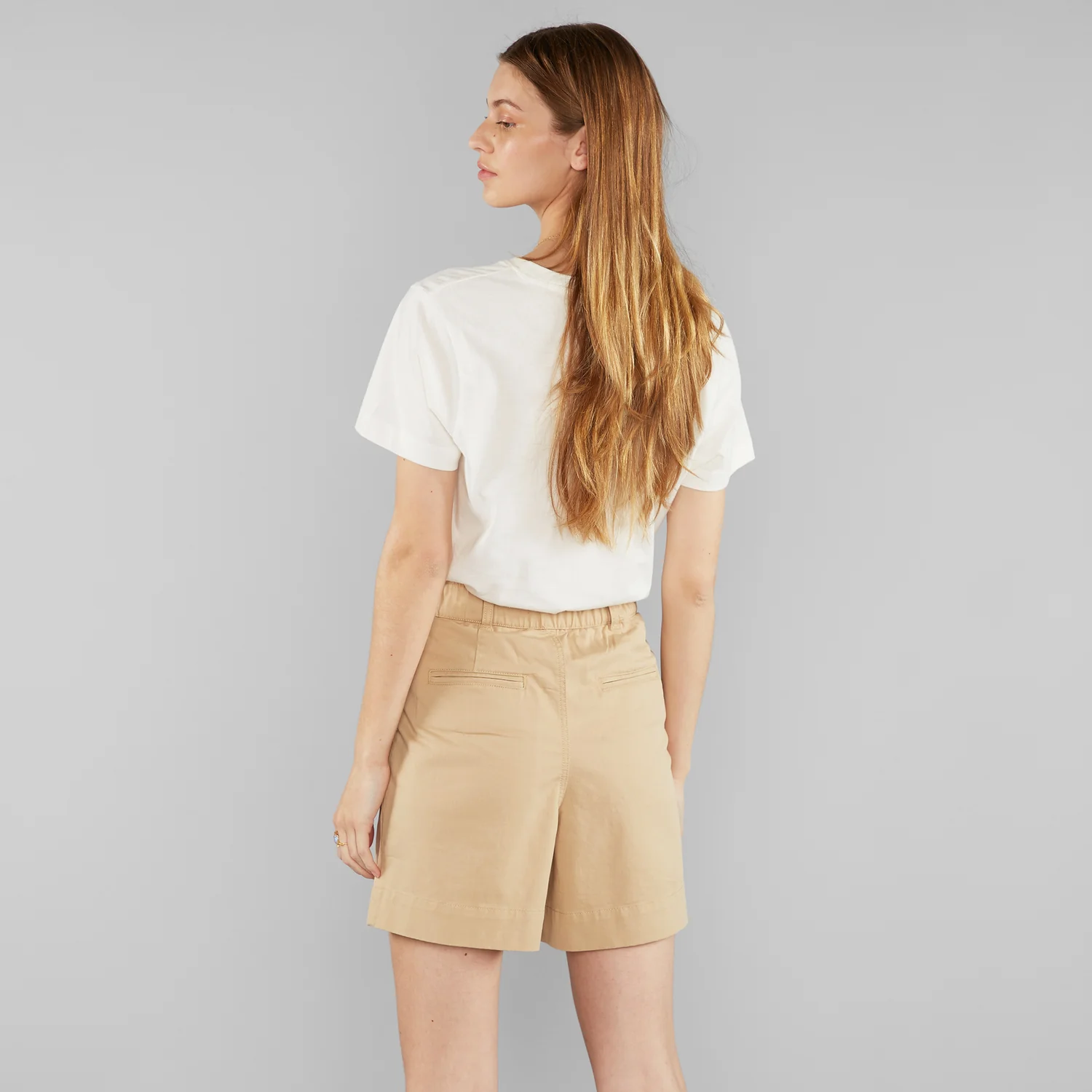 Grundsund Shorts Damen-Shorts, Baumwollshorts, Beige, Elastischer Bund, Weites Bein