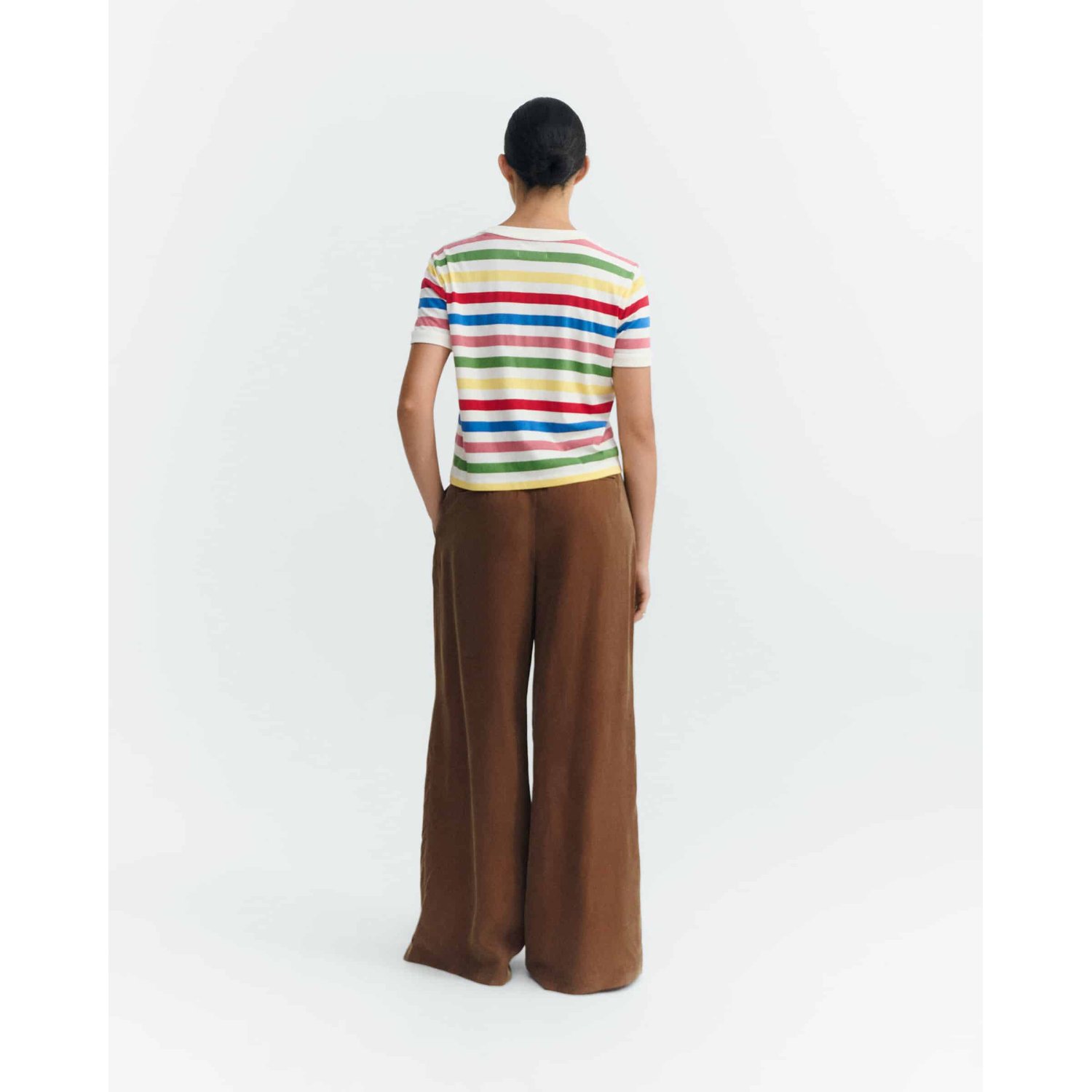 Zowie R Tee T-shirt à rayures, rayures colorées, pantalon large, taille haute ?, vue de dos