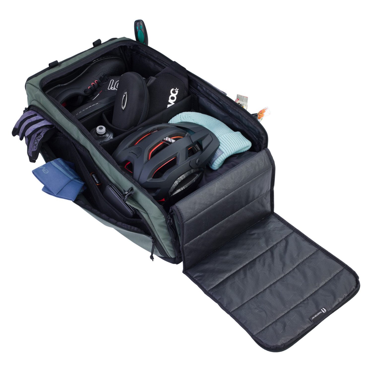 Reiserucksack, Fahrradhelm, Schuhe, Kleidung, Zubehör