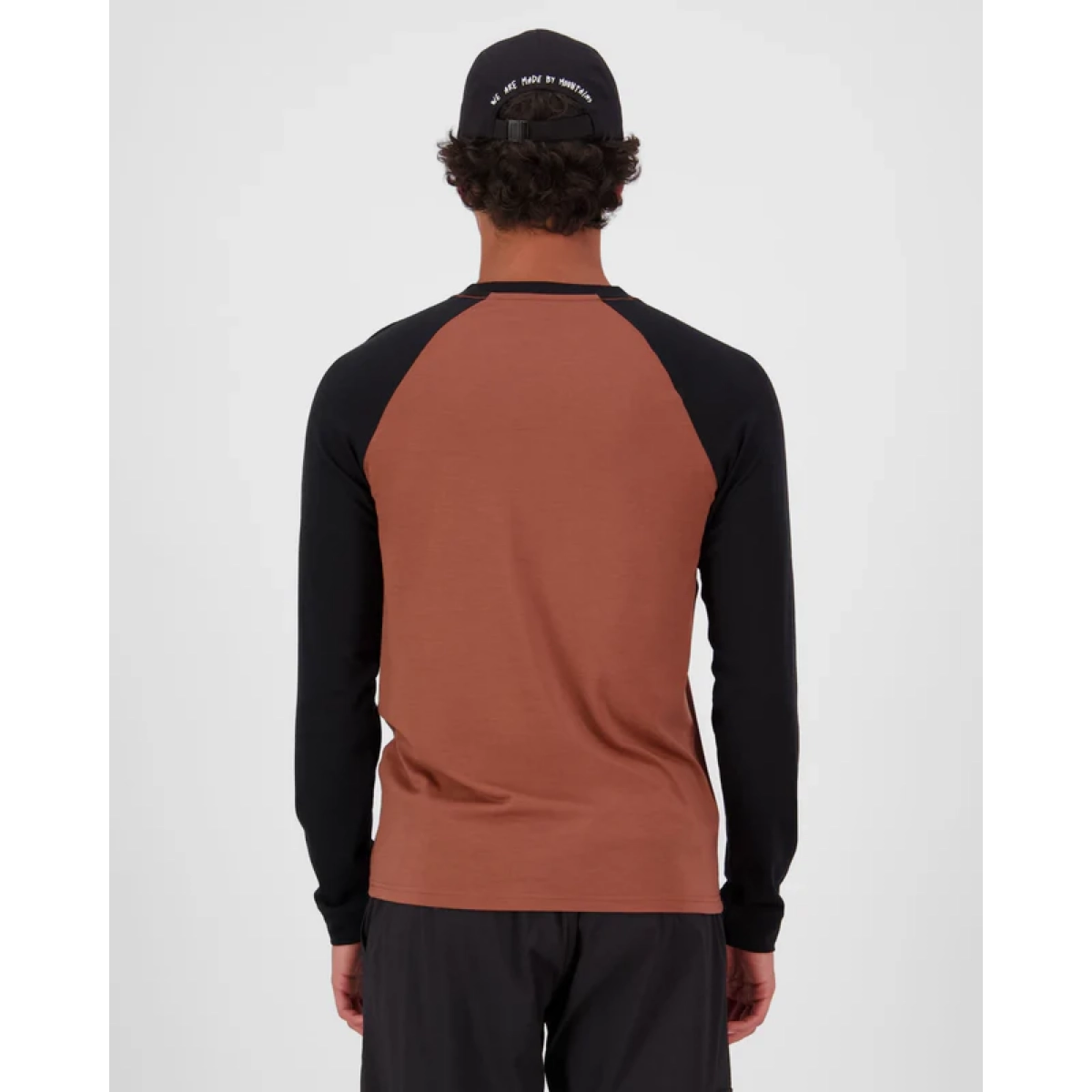 Icon Merino Raglan Long Sleeve Icon Merino Raglan Long Sleeve