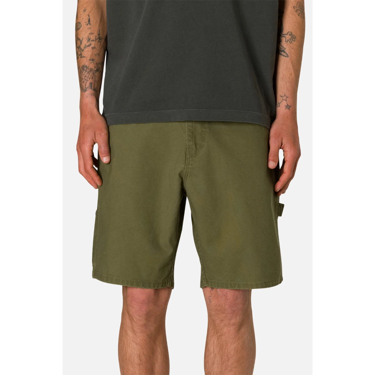 Stanley Short short, short cargo, vert olive, longueur genou ?, tatan ?