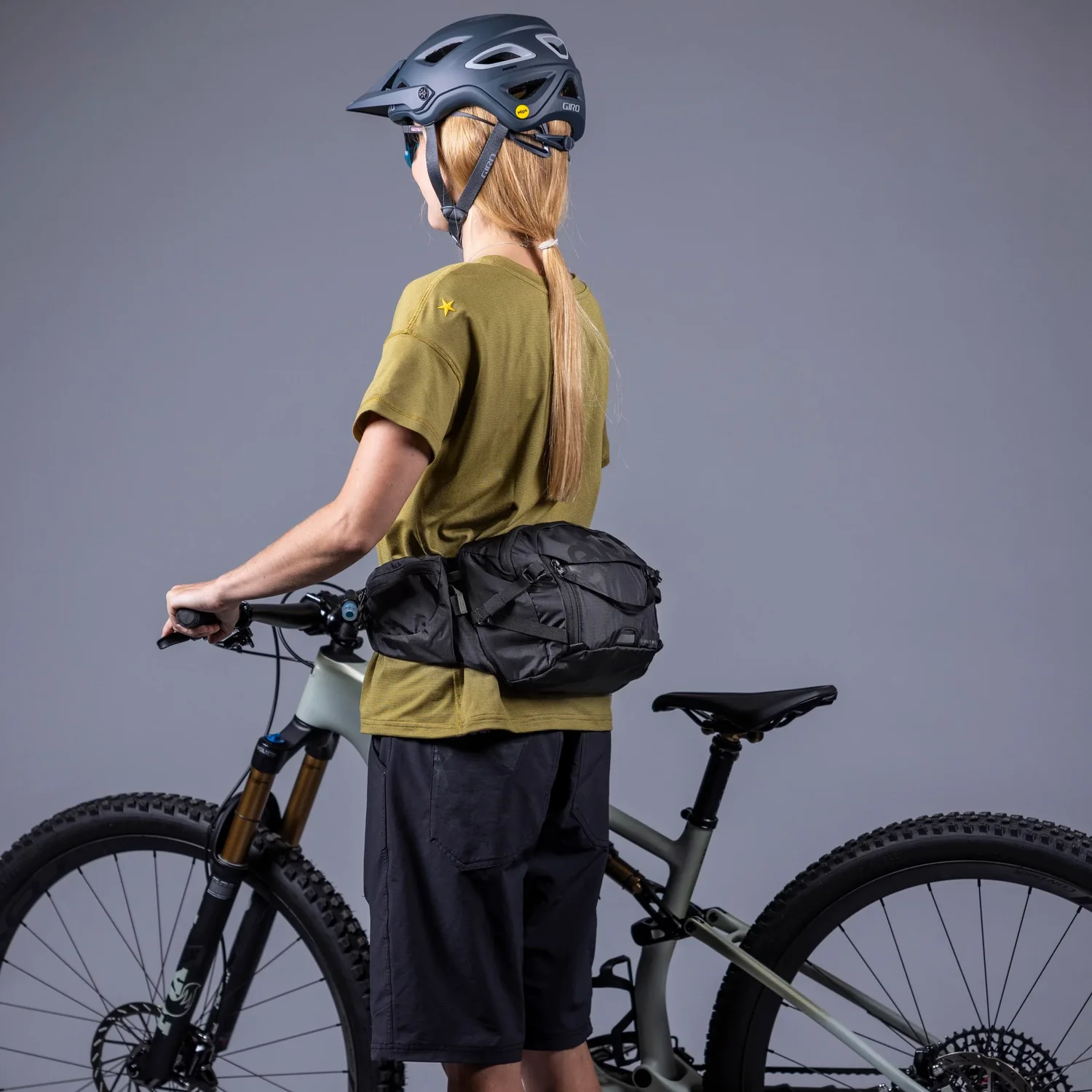 Hip Pack Pro 3L +Bld Sac banane, noir, motif camouflage, plusieurs compartiments, sangle réglable