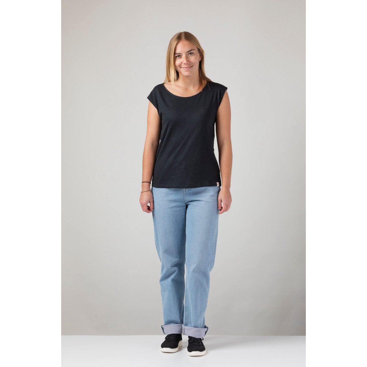 Basic Two-Shirt Basic Two-Shirt