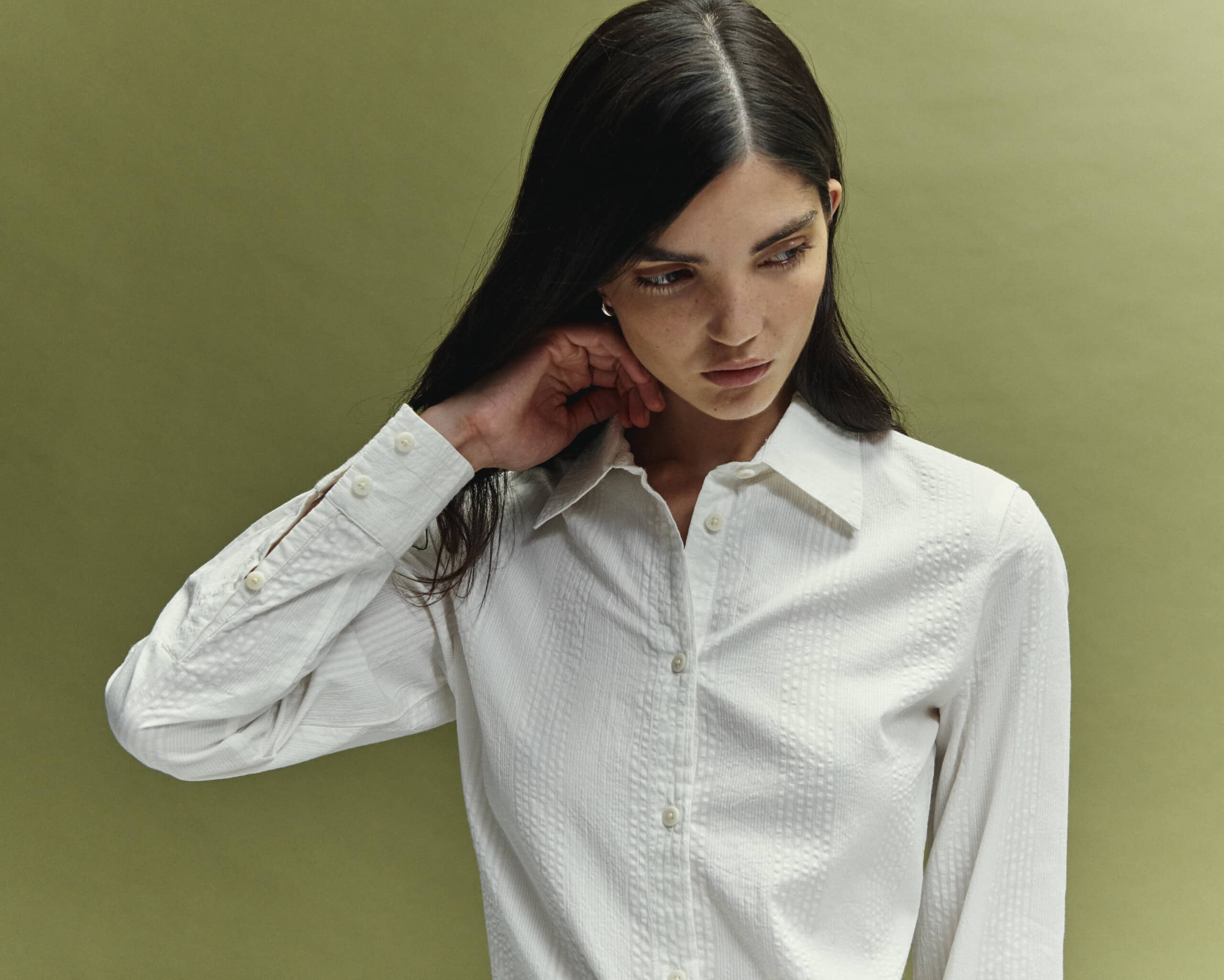 weißes Hemd, Knopfleiste, Kragen, Oxford-Webart, lange Ärmel, weißes Hemd, Knopfleiste, Kragen, langarm, strukturierter Stoff