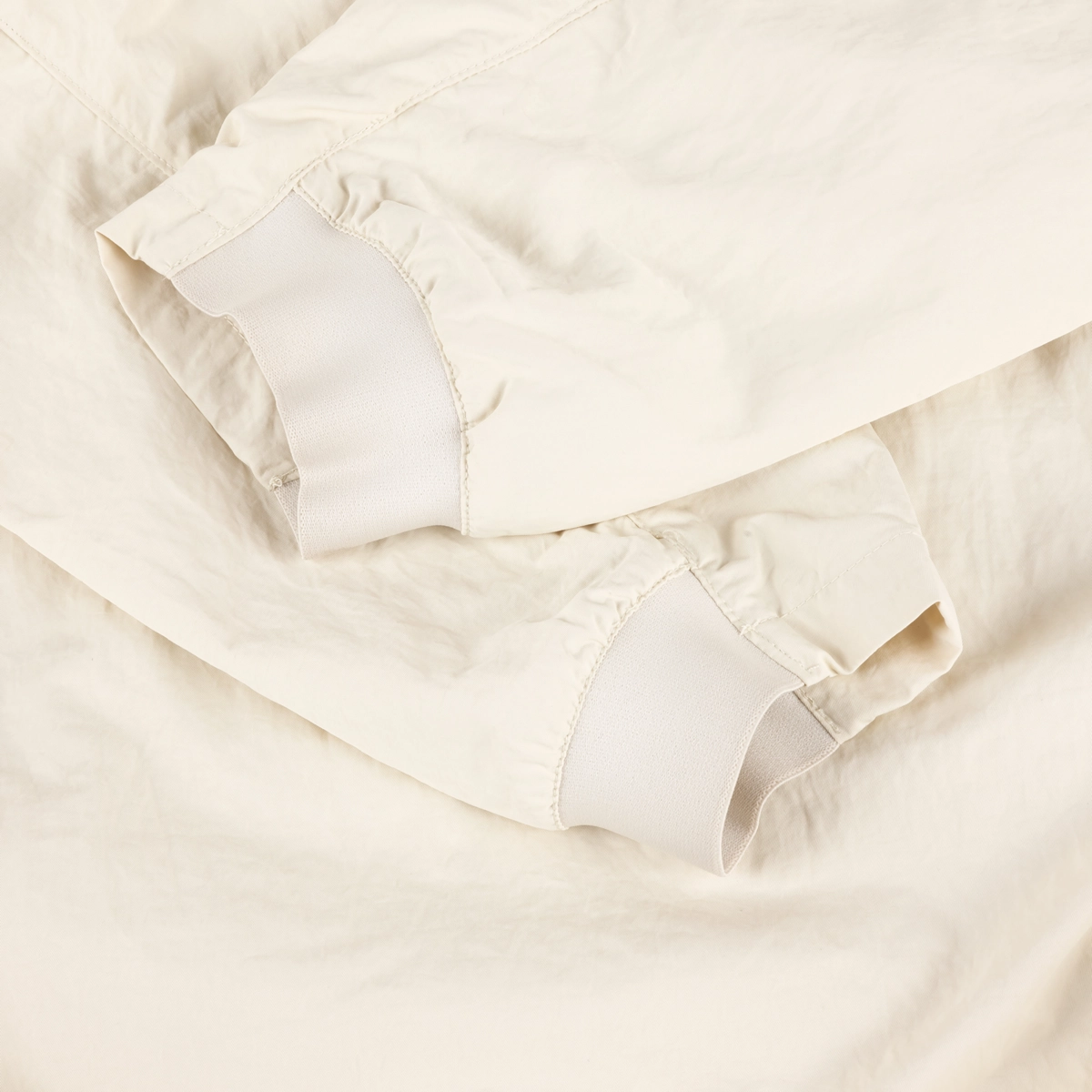 Crinkled Tech Windbreaker Veste, beige, fine, fermeture éclair, poignets côtelés, beige, pyjama, manches, poignets élastiques, matière douce