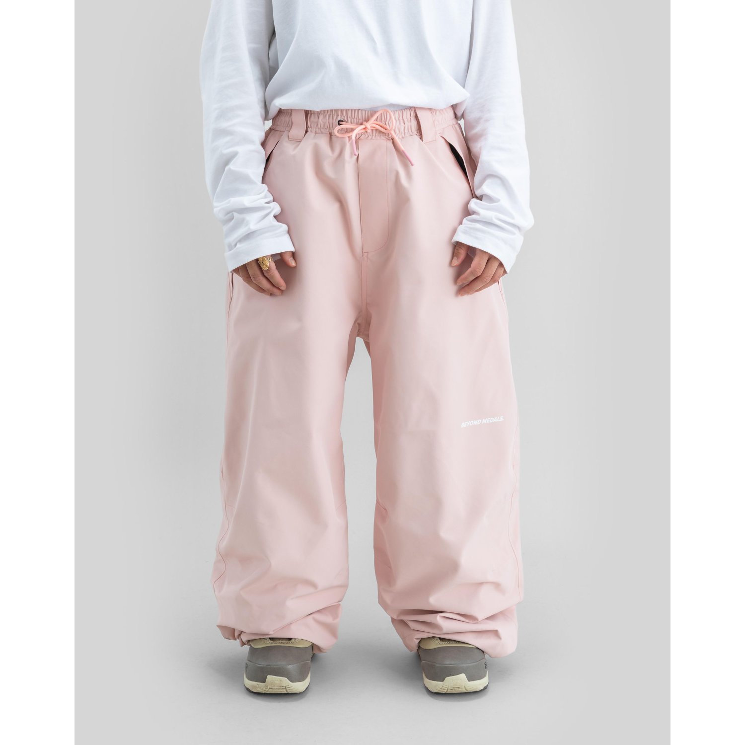 pink pants, weite hose, taillierter kordelzug, hohe taille, freizeitkleidung